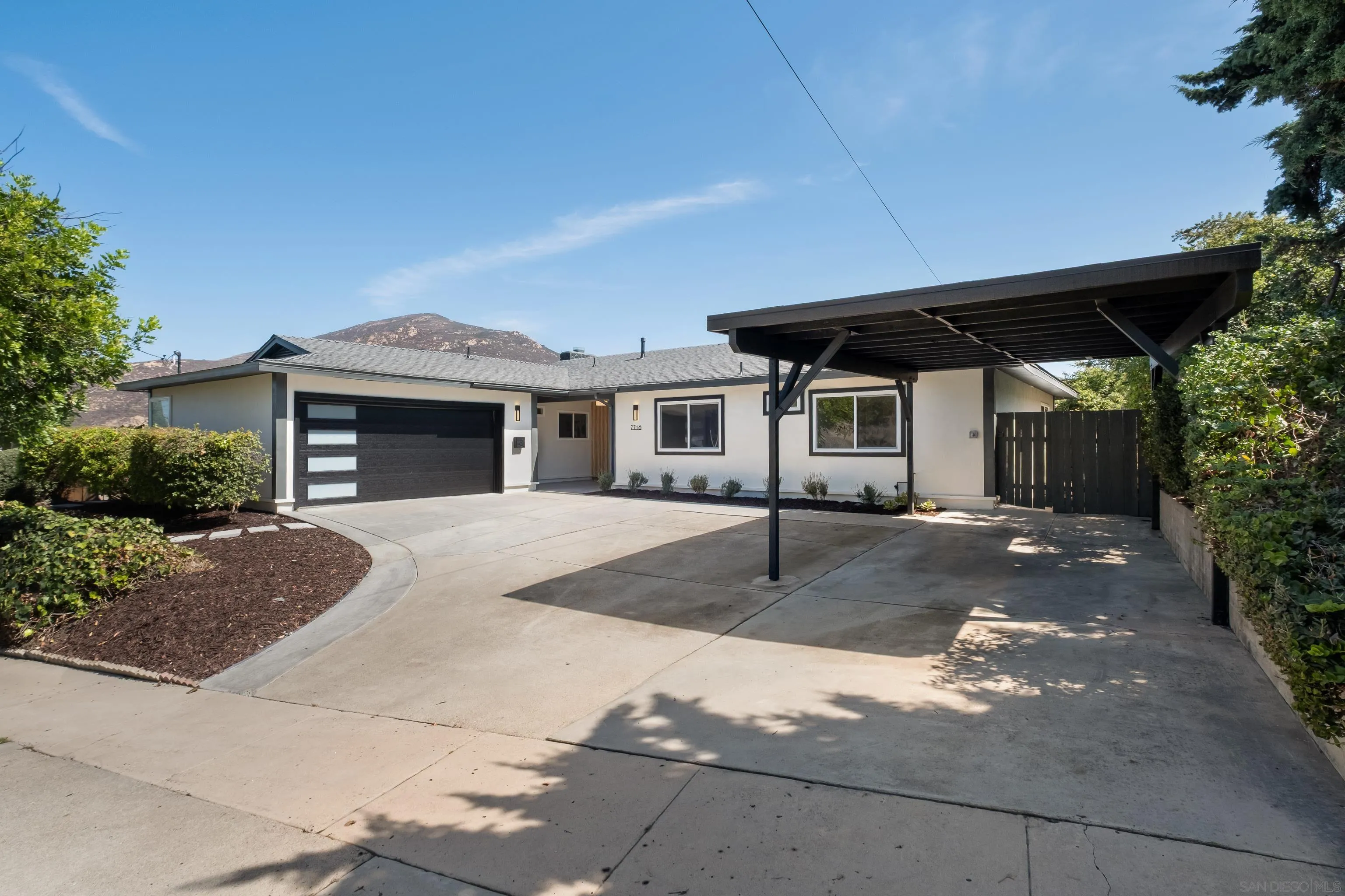 https://cdn.realtyfeed.com/cdn/127/260021016/27906849ac29f2d41bfe0897f60ab4b1.webp