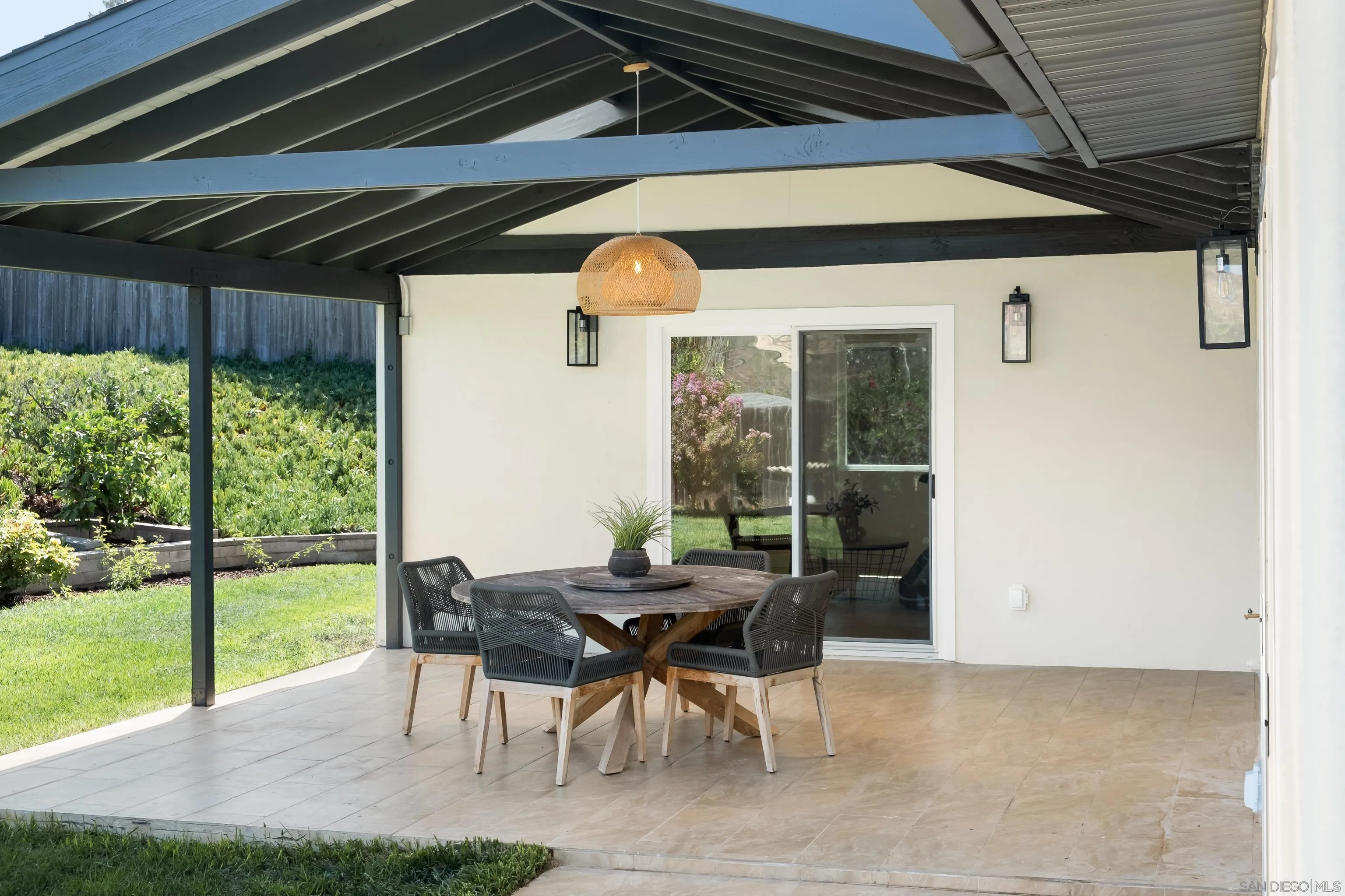 https://cdn.realtyfeed.com/cdn/127/260021016/2f117147c1c01894b6b45ef24747f246.webp