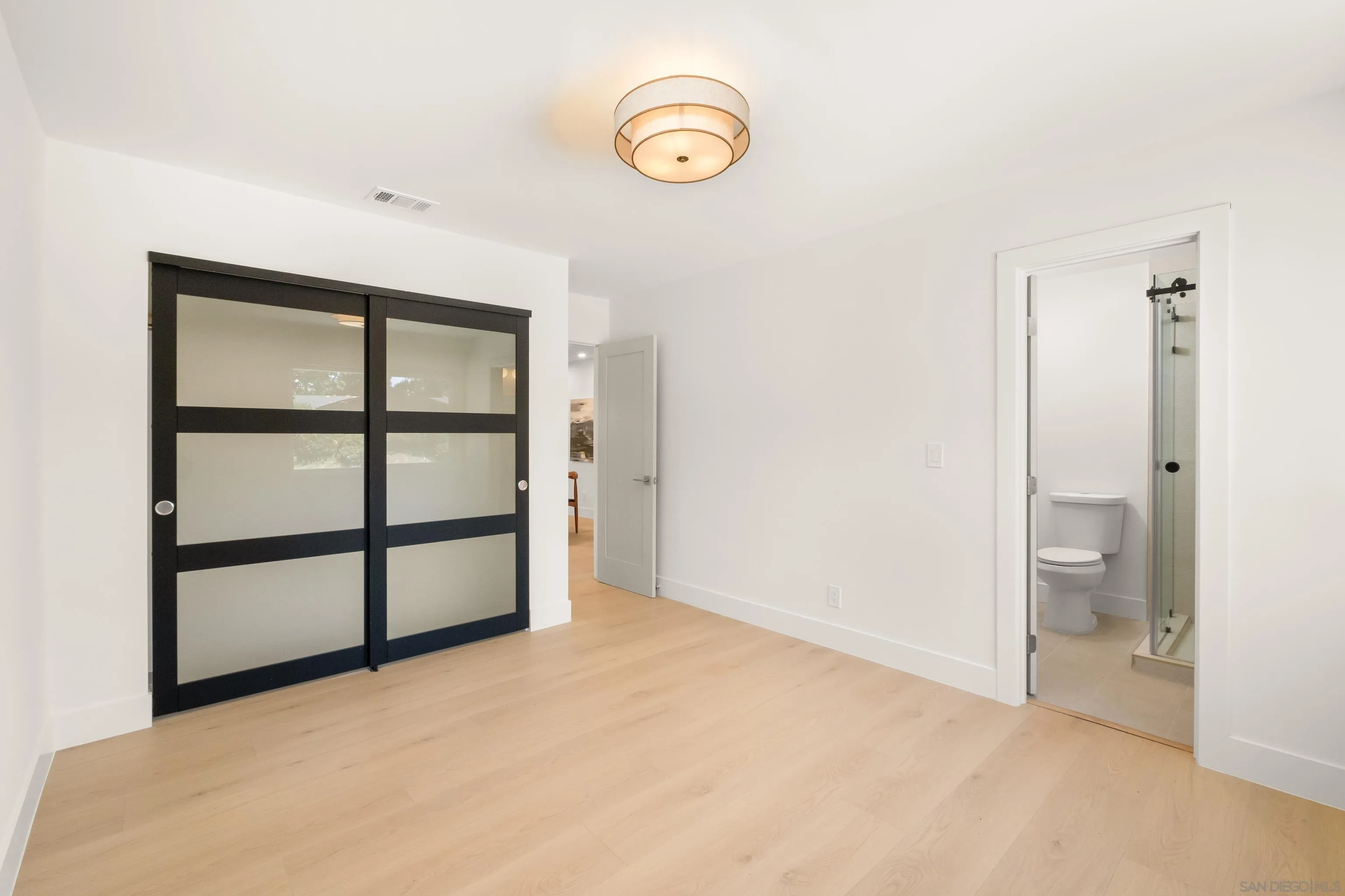 https://cdn.realtyfeed.com/cdn/127/260021016/a25b836efe1979a2a140d761513d0951.webp