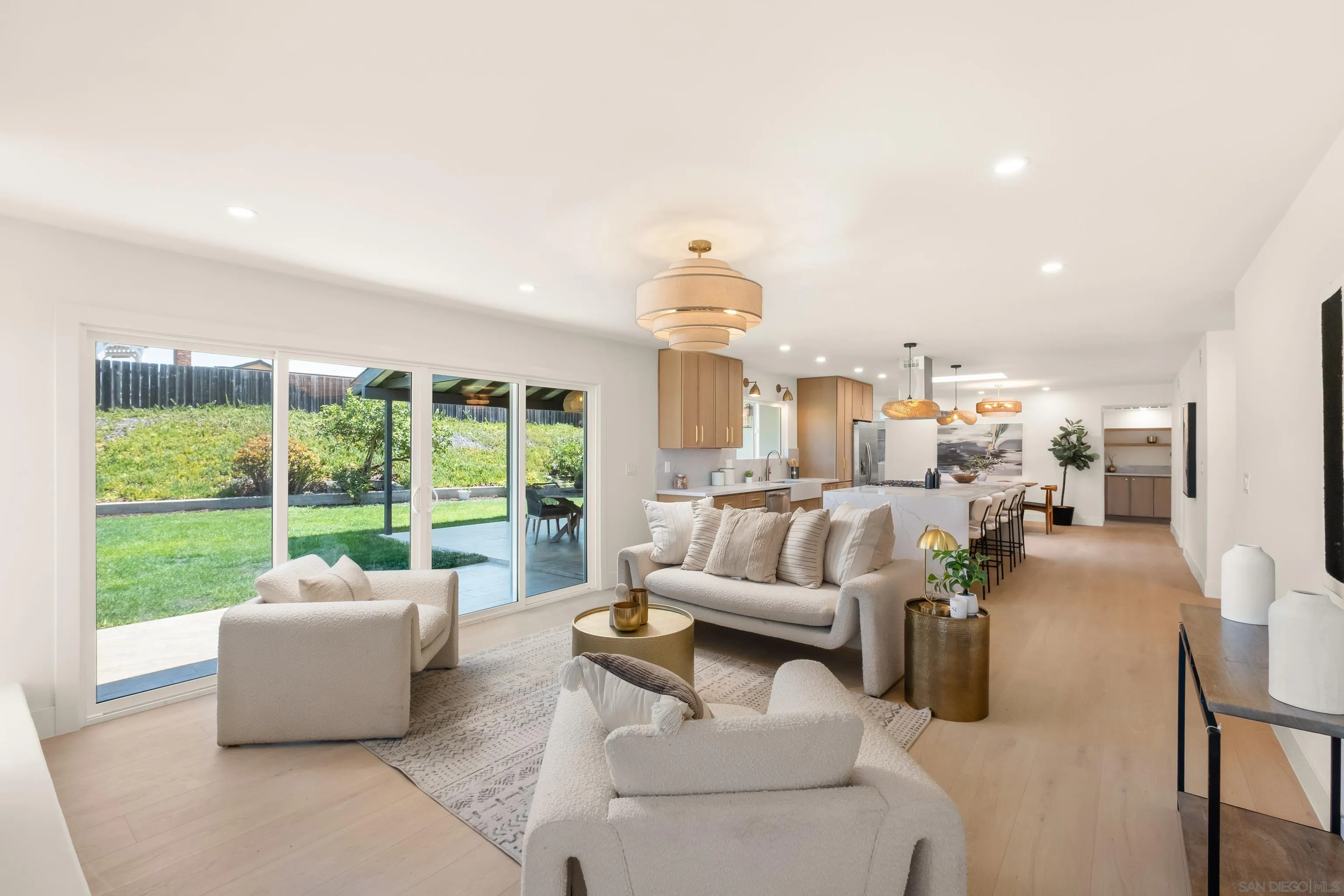 https://cdn.realtyfeed.com/cdn/127/260021016/c989c4eaf5f087e66ecdbf288b1ffc34.webp