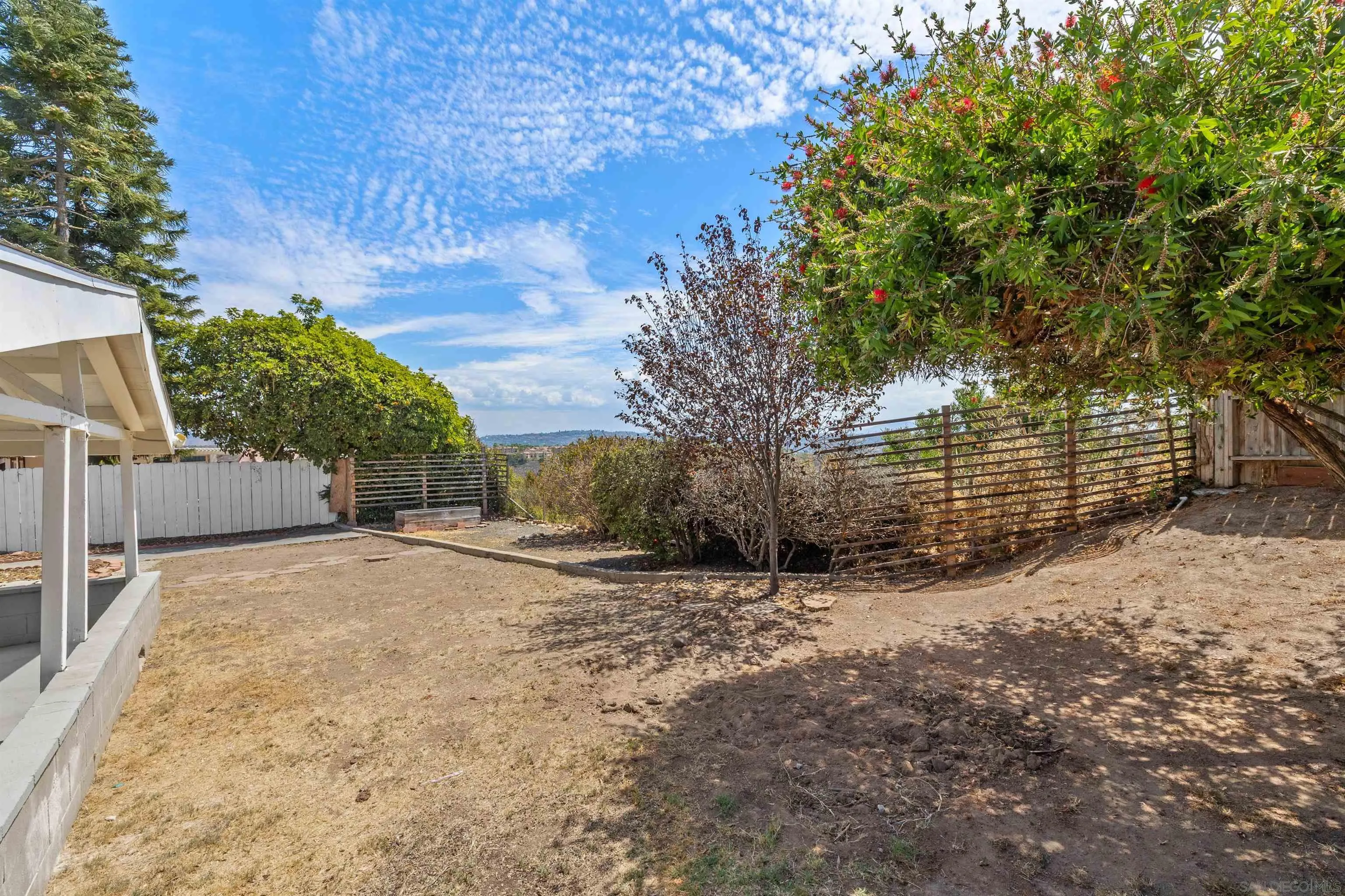 https://cdn.realtyfeed.com/cdn/127/260021017/359e8b9a4964f2aef3a49ef7ae2963e1.webp