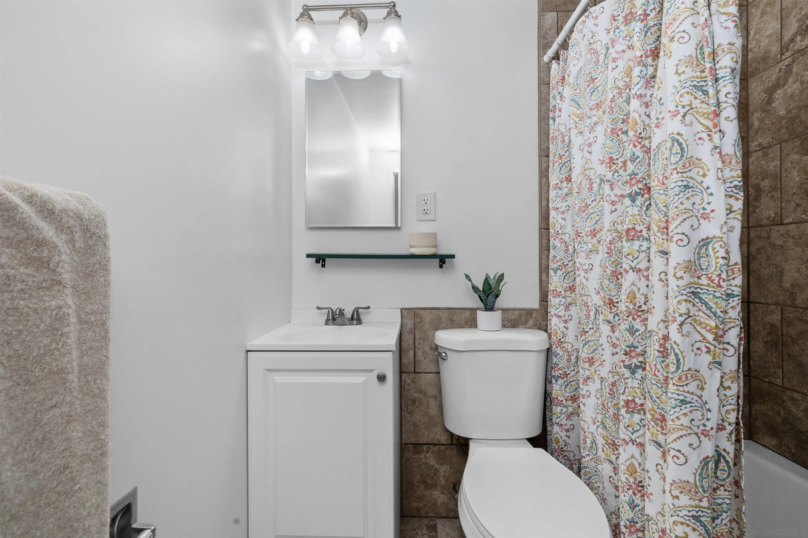 https://cdn.realtyfeed.com/cdn/127/260021017/7f2bf1e6a901cc40deaa1c9b46095047.webp