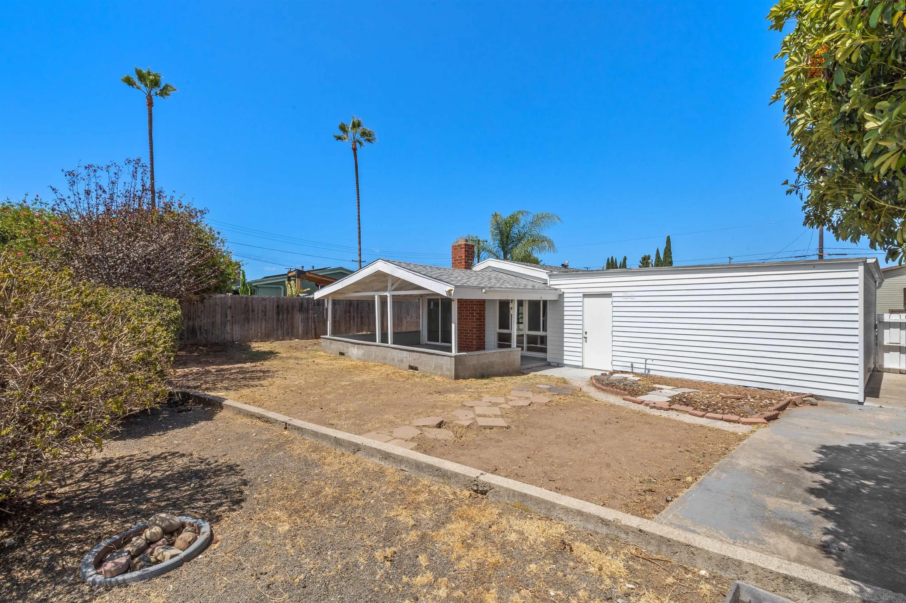 https://cdn.realtyfeed.com/cdn/127/260021017/93f21402bf8b6b0ffe05f3f0aa99d872.webp