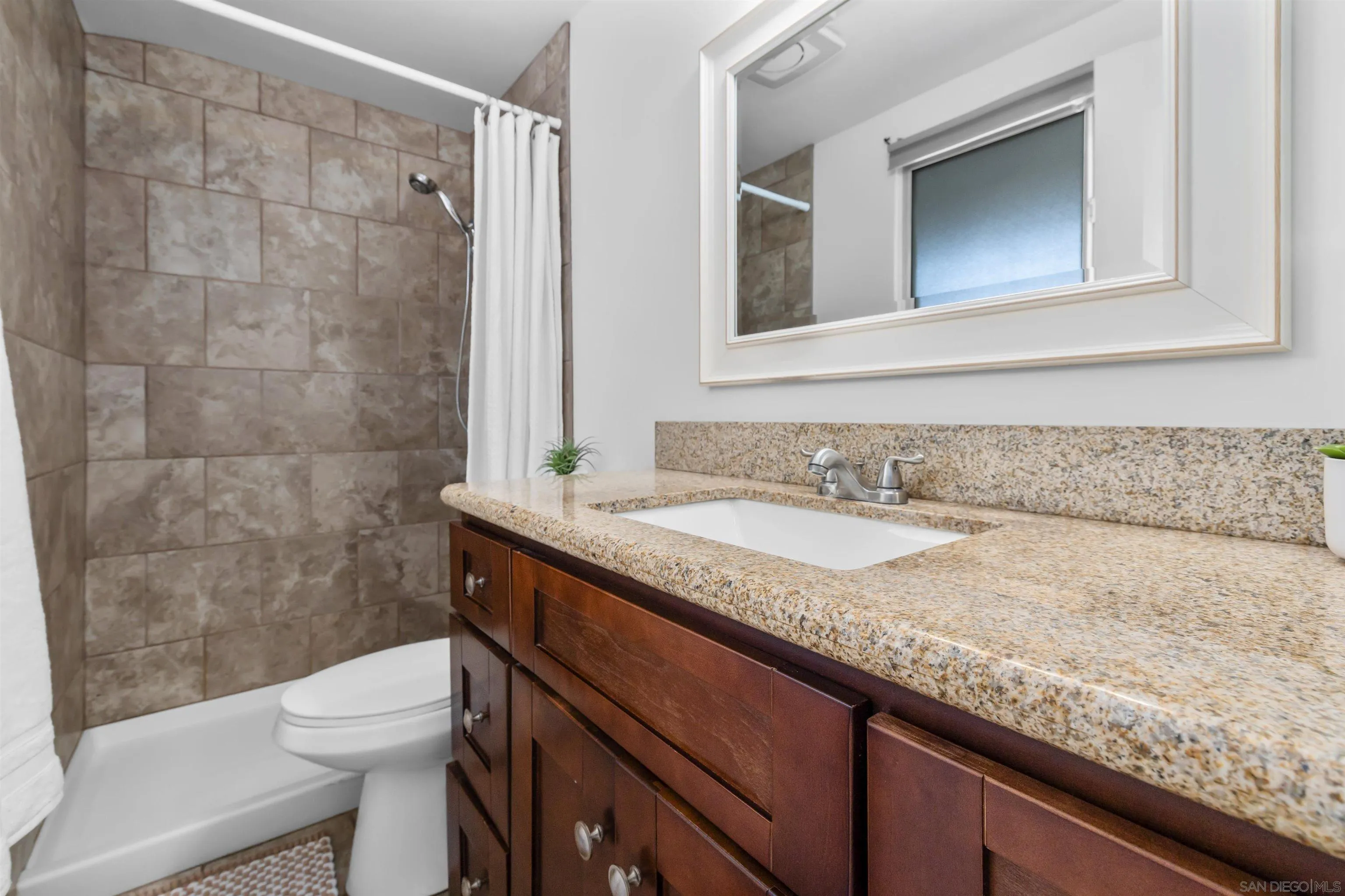 https://cdn.realtyfeed.com/cdn/127/260021017/b00a871ae724de41876be7bbd590f06e.webp