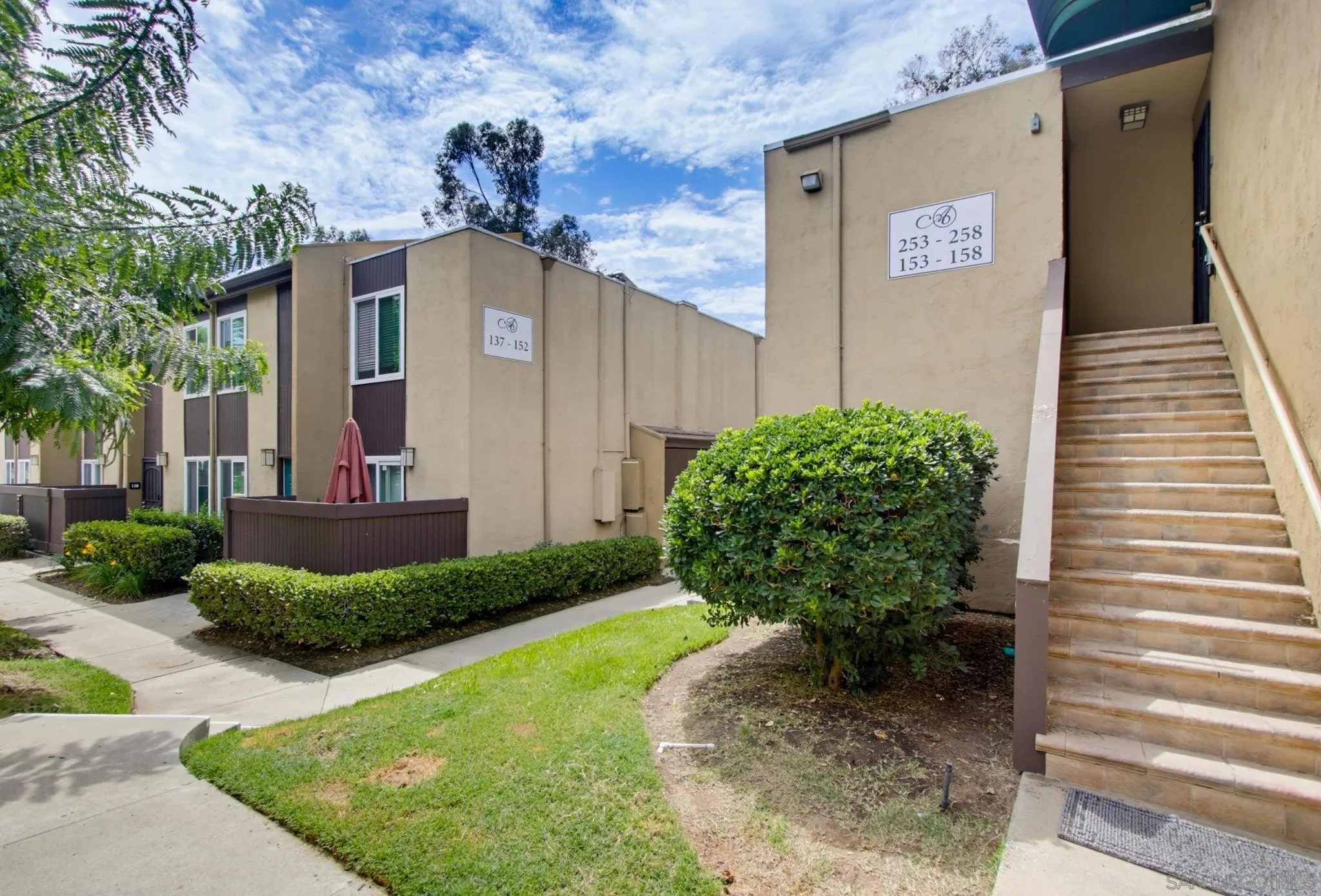 https://cdn.realtyfeed.com/cdn/127/260021018/21d26b7a347735995edd3cd9b11d3912.webp