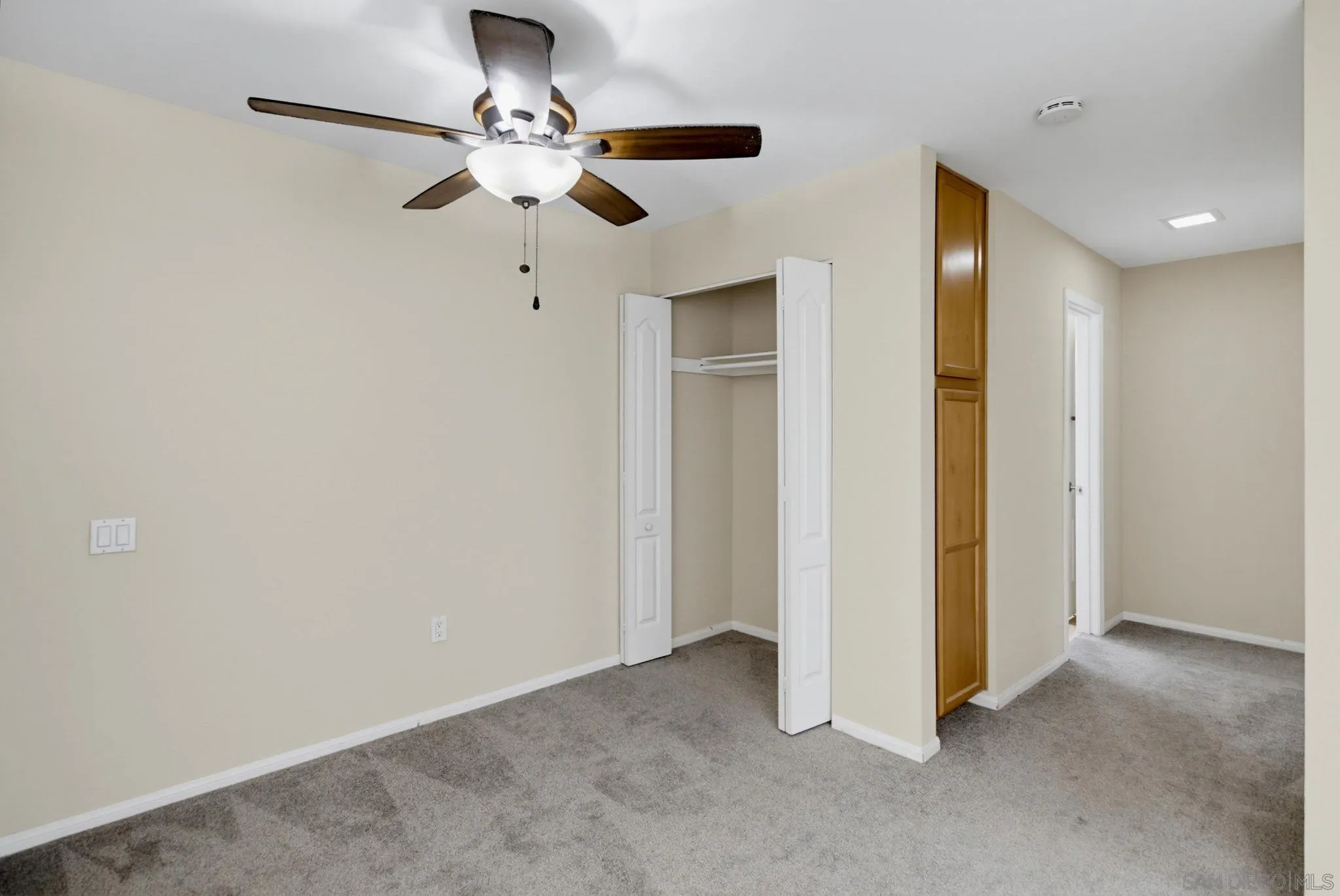 https://cdn.realtyfeed.com/cdn/127/260021018/a2a72356ba4a8e79e07e2cab6852e5b6.webp