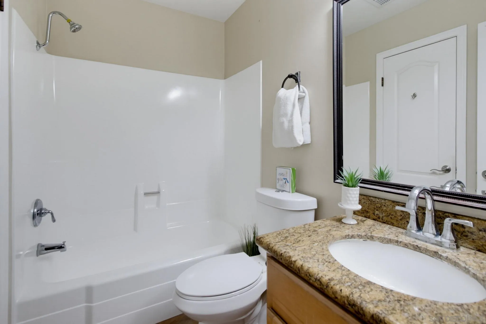 https://cdn.realtyfeed.com/cdn/127/260021018/b77e227278ffd335c7f562949fbd5902.webp