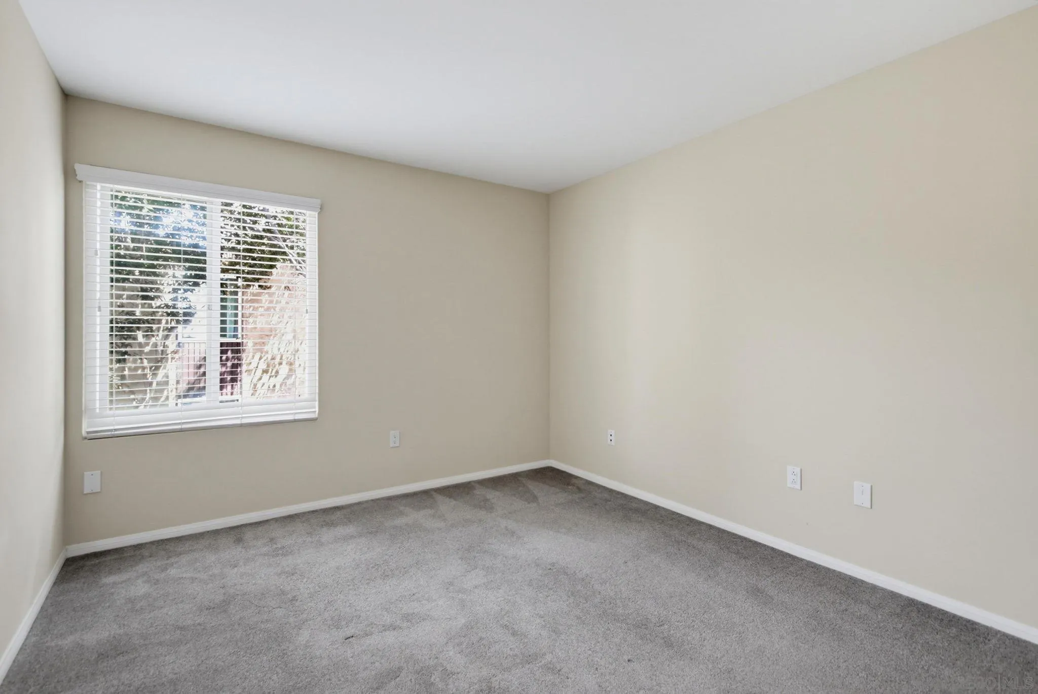 https://cdn.realtyfeed.com/cdn/127/260021018/fdfec1f75a489bf2ae6815c8fe9ca755.webp