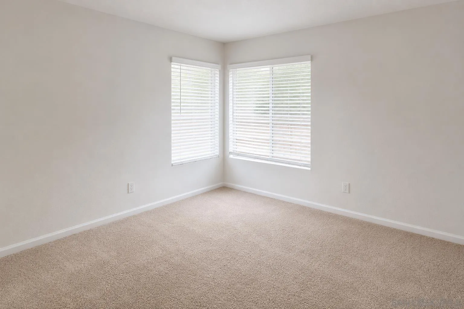 https://cdn.realtyfeed.com/cdn/127/260021019/0d7ee6d3ca6bb79be63f22b00cf1a0e0.webp