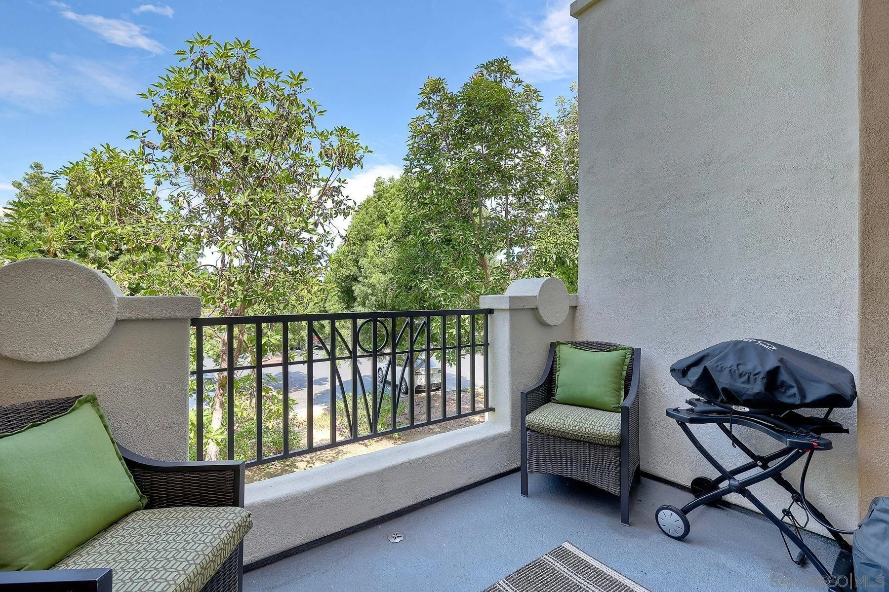https://cdn.realtyfeed.com/cdn/127/260021022/48fd3424c19de9a233425bcef13d51df.webp