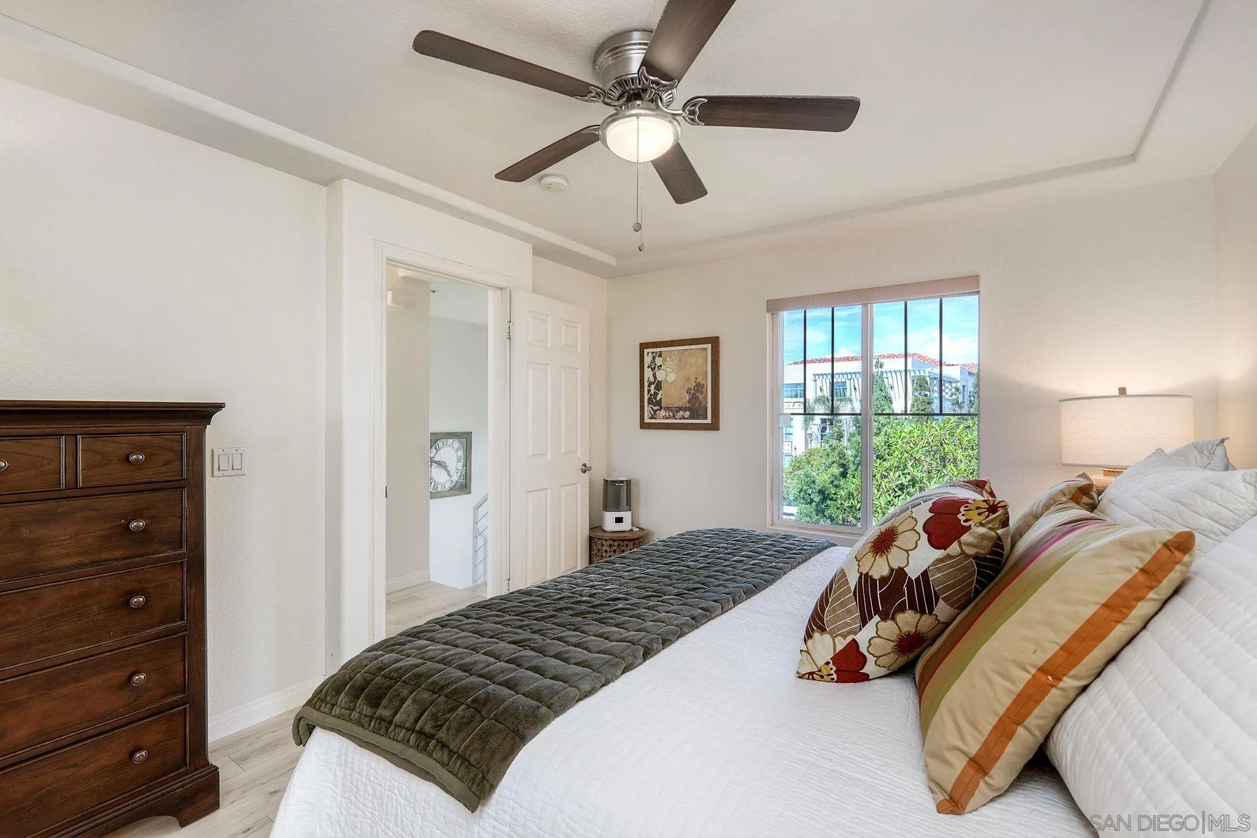 https://cdn.realtyfeed.com/cdn/127/260021022/5a7a9622b6e0ef2f62ebe294cfb0e0e7.webp