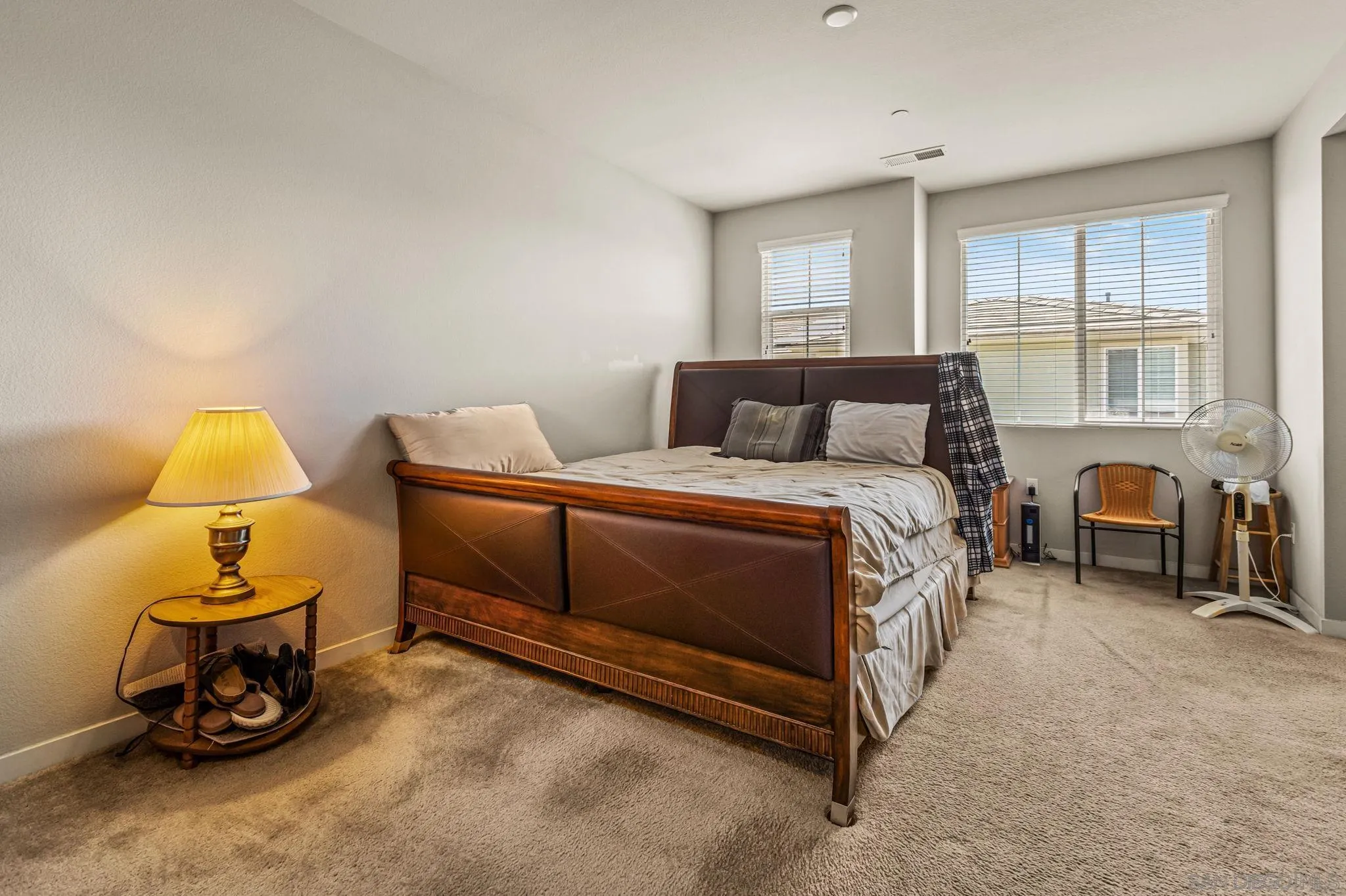 https://cdn.realtyfeed.com/cdn/127/260021023/652a34451da1e4b666fc1e877e6584a1.webp