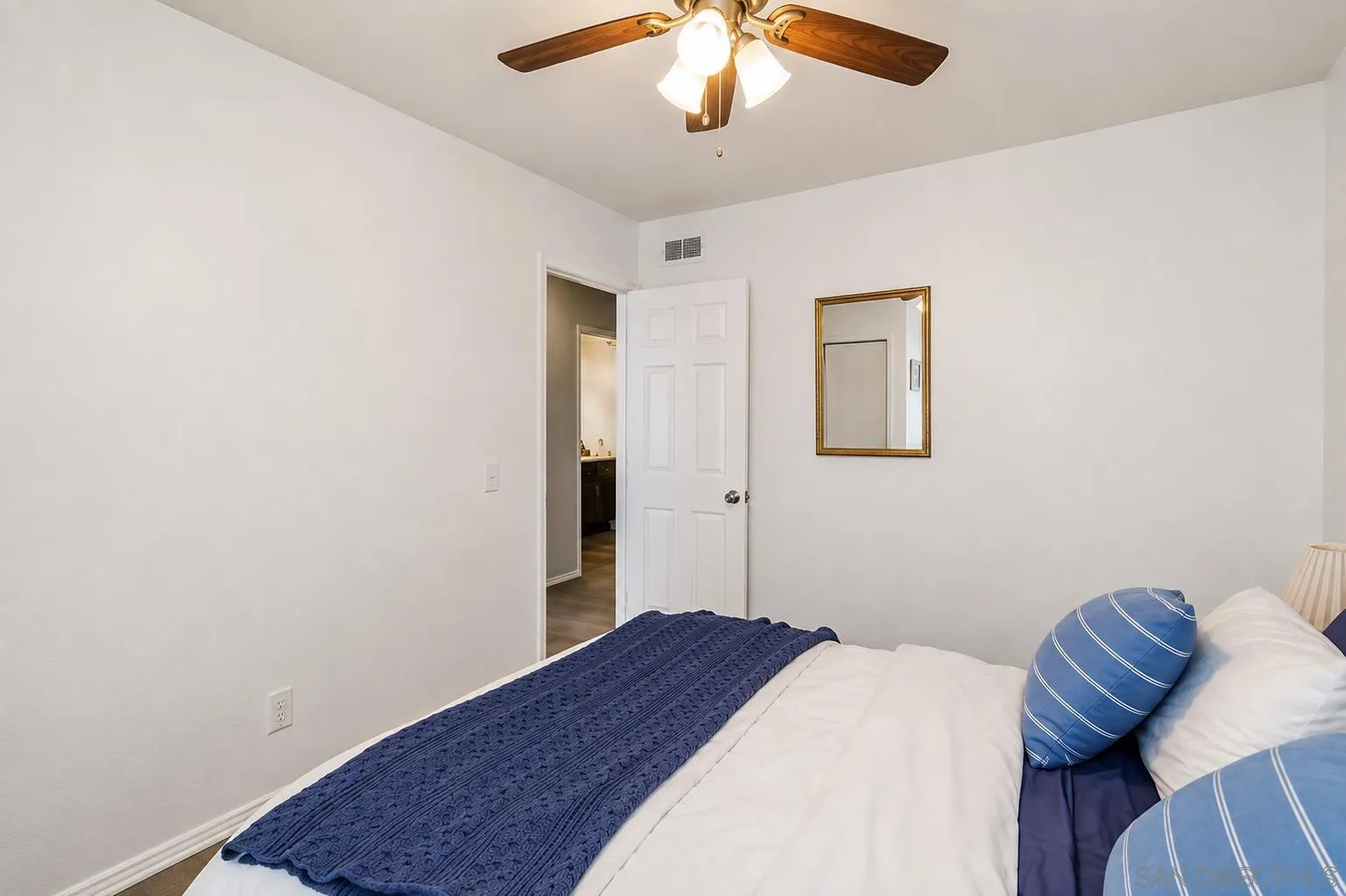 https://cdn.realtyfeed.com/cdn/127/260021024/0161cfc0b0dd8f4b2168c40ed9779e1e.webp