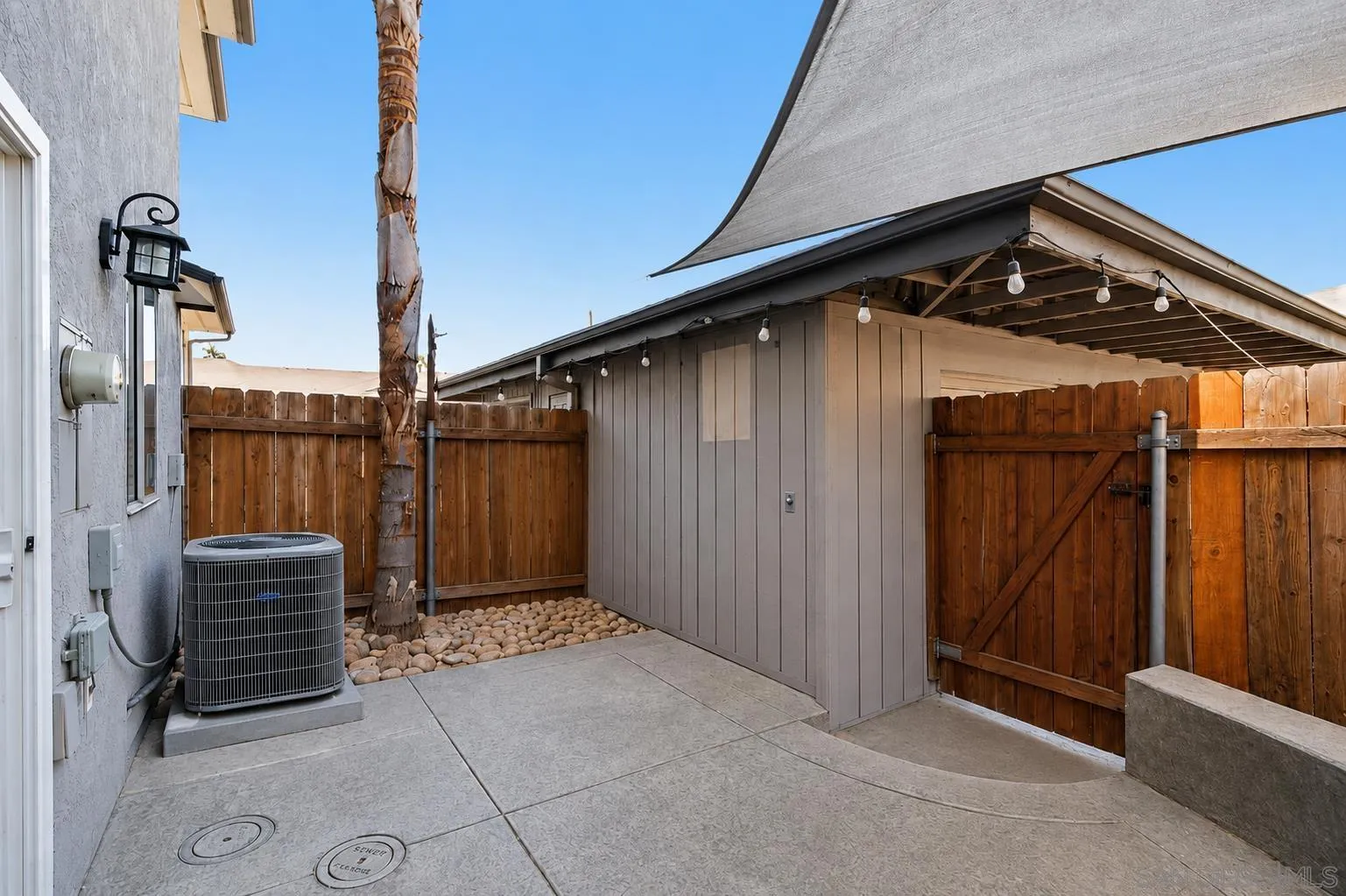 https://cdn.realtyfeed.com/cdn/127/260021024/2ecd2bc941bc2d642bfc0acff36f0e59.webp