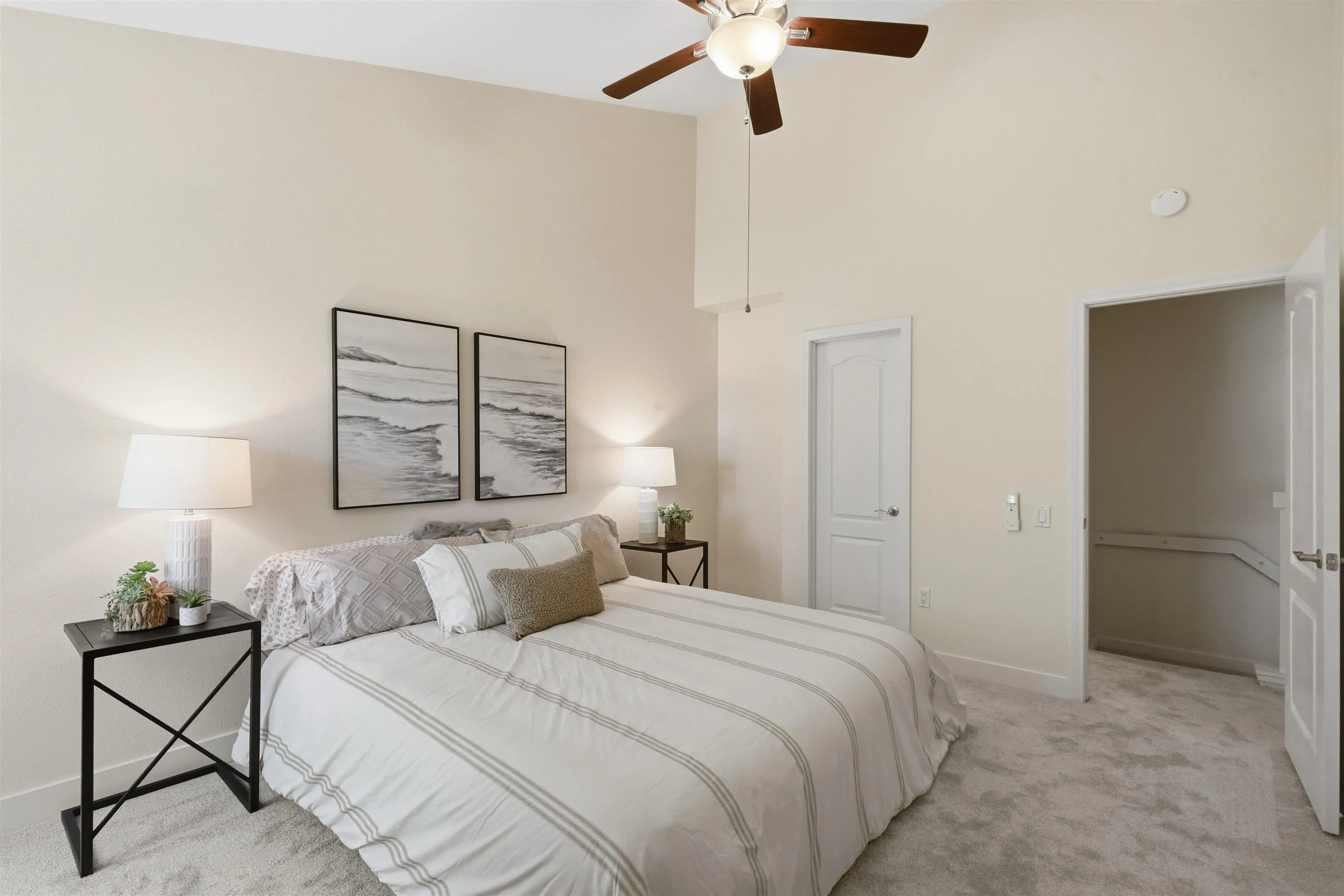https://cdn.realtyfeed.com/cdn/127/260021027/043ed5bf6771f596f010271eebae27a8.webp