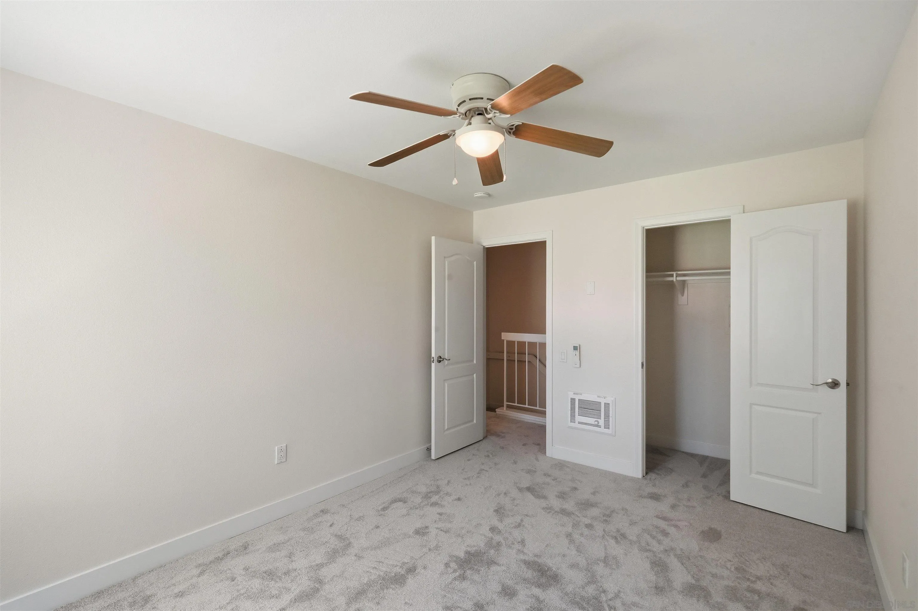 https://cdn.realtyfeed.com/cdn/127/260021027/084ee50bec0bc66a93bdf346b2fe485c.webp