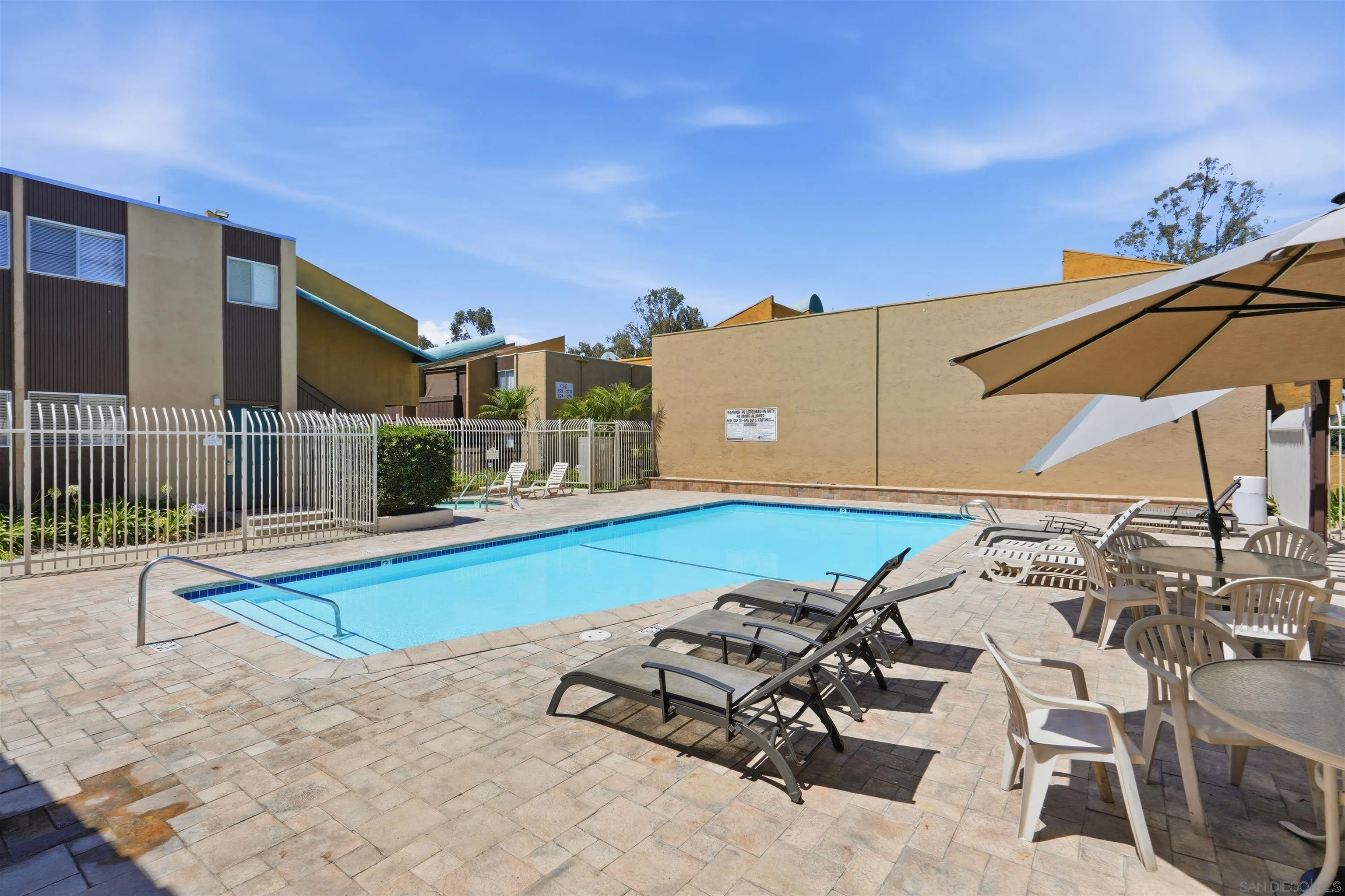 https://cdn.realtyfeed.com/cdn/127/260021027/12610cbbb613e9154a7f6043242d759d.webp