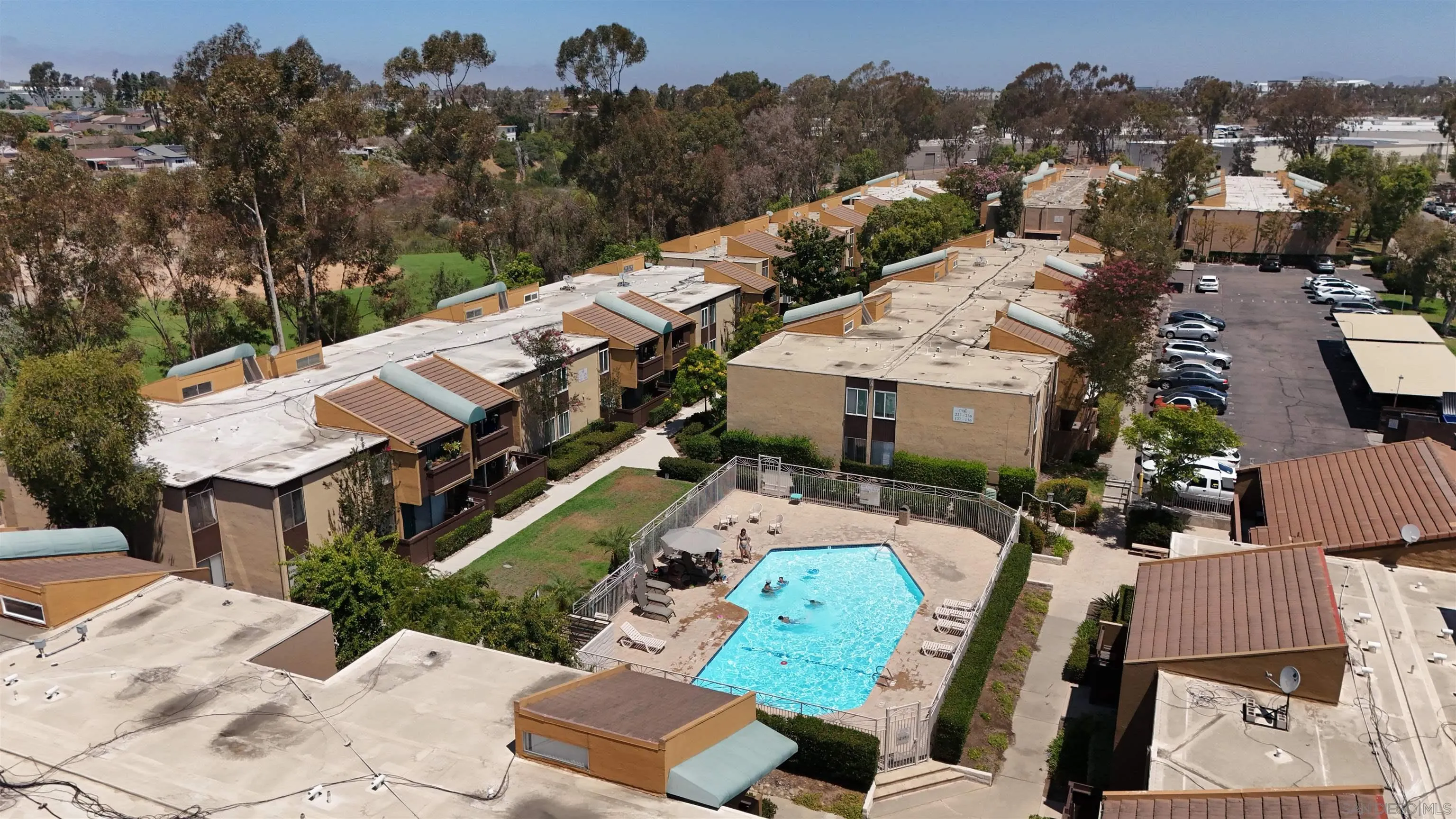 https://cdn.realtyfeed.com/cdn/127/260021027/13d30713a92bbf0e762f6e81947c9a12.webp