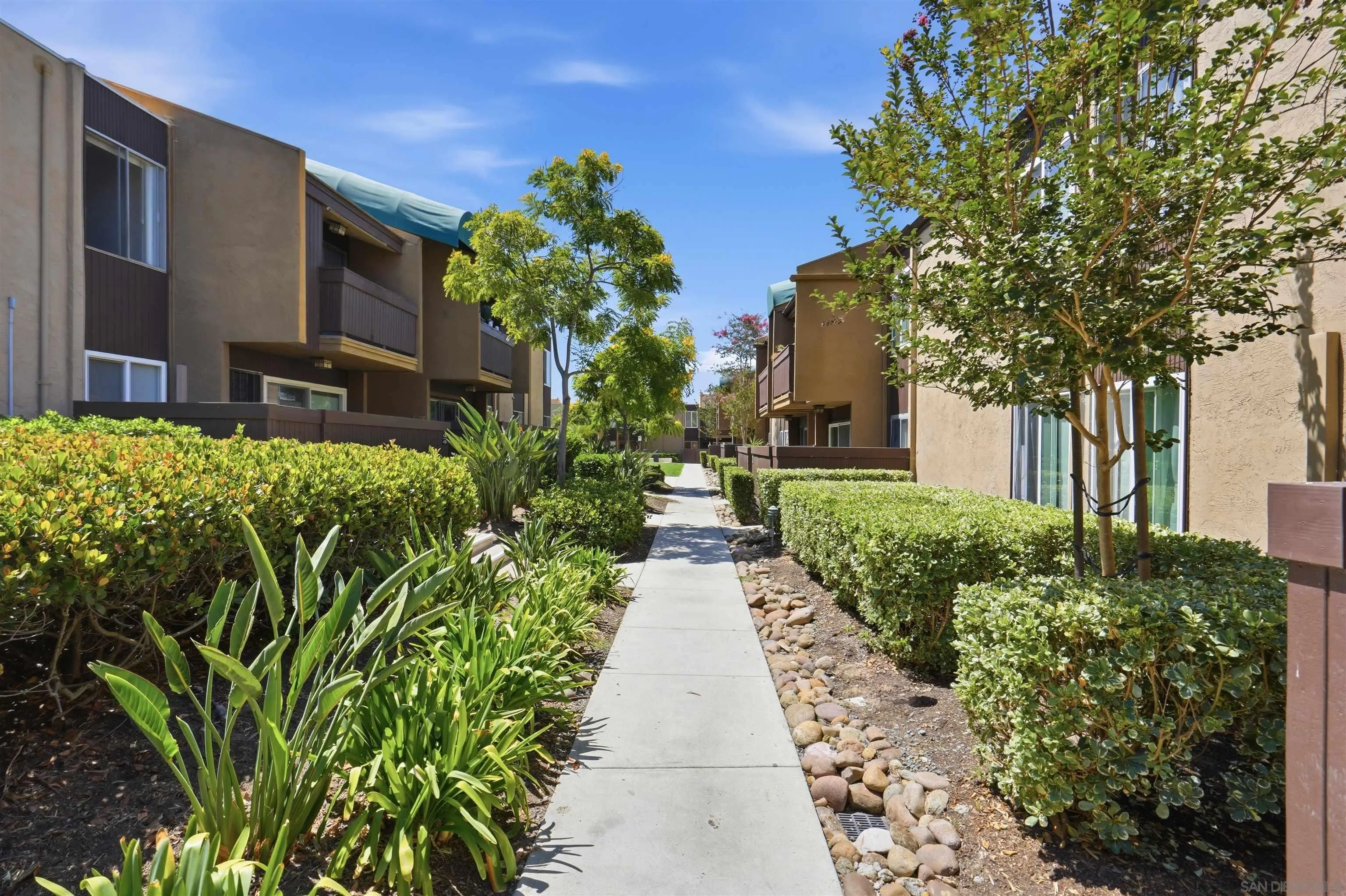 https://cdn.realtyfeed.com/cdn/127/260021027/5483b217b616348beae30d5fa4120401.webp
