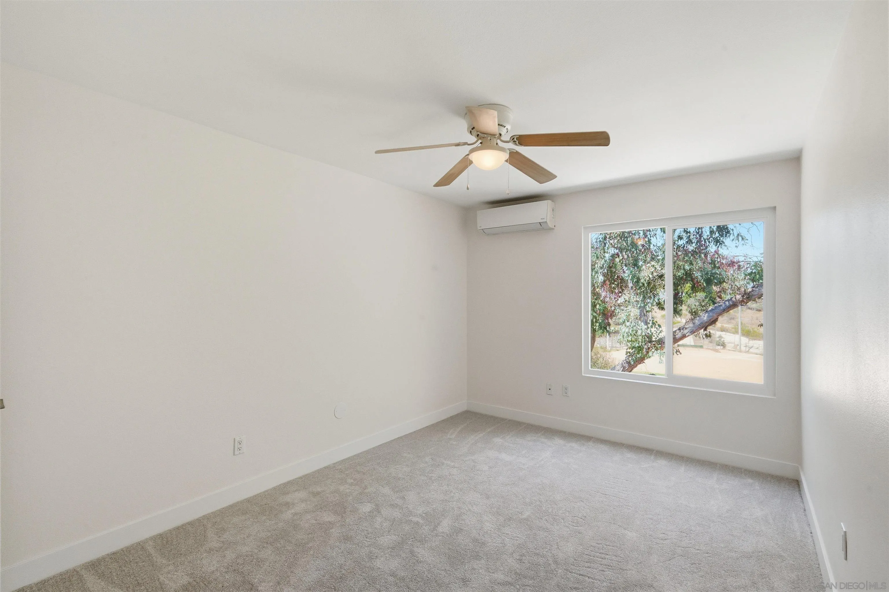 https://cdn.realtyfeed.com/cdn/127/260021027/bf07048538aeaa86dbb3e2acc79b1f81.webp