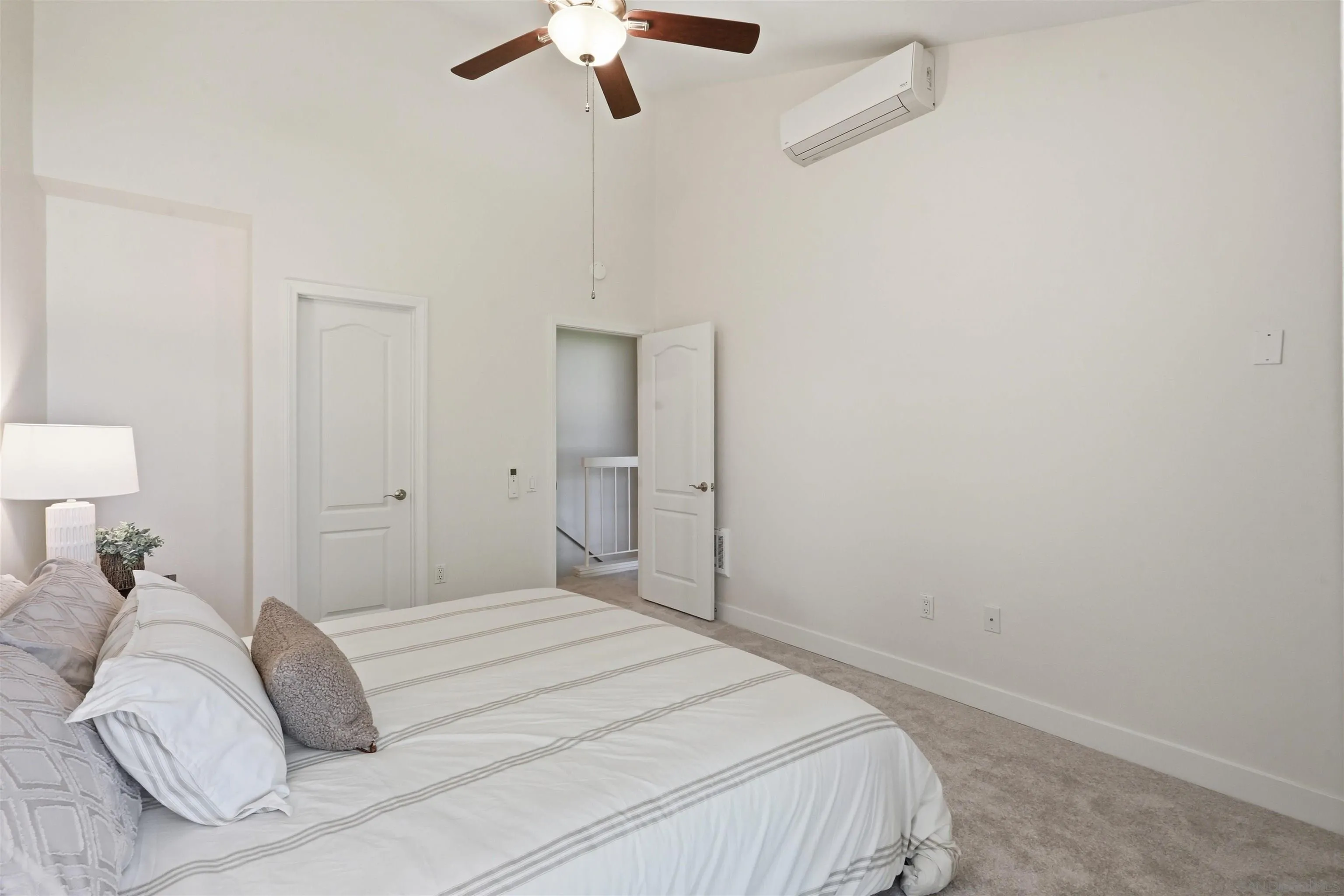 https://cdn.realtyfeed.com/cdn/127/260021027/c395ce31e45bcac790dad274d64f639e.webp