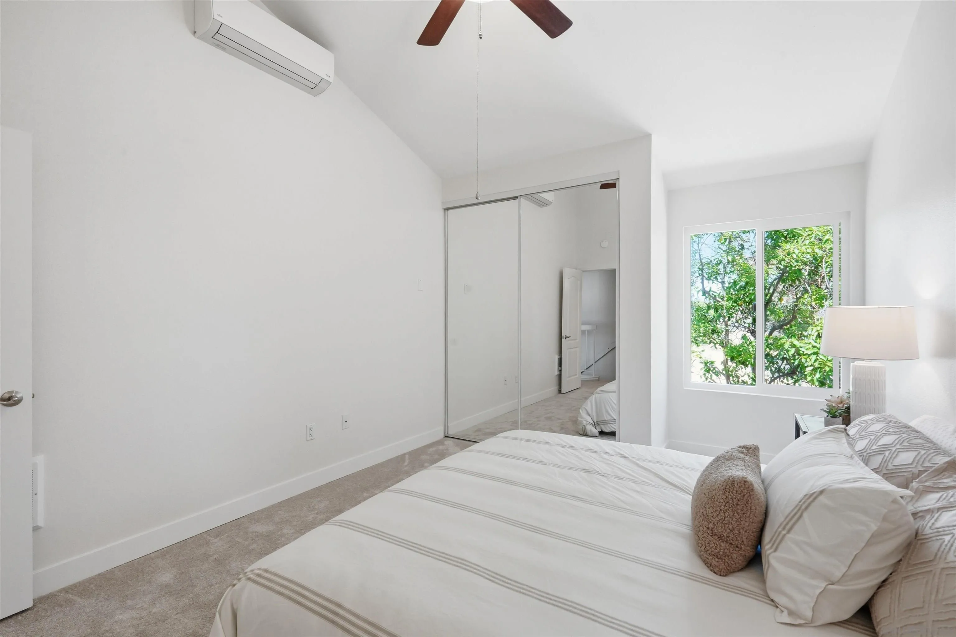 https://cdn.realtyfeed.com/cdn/127/260021027/db63fec610c75e1f10acce3a0ee3cfca.webp