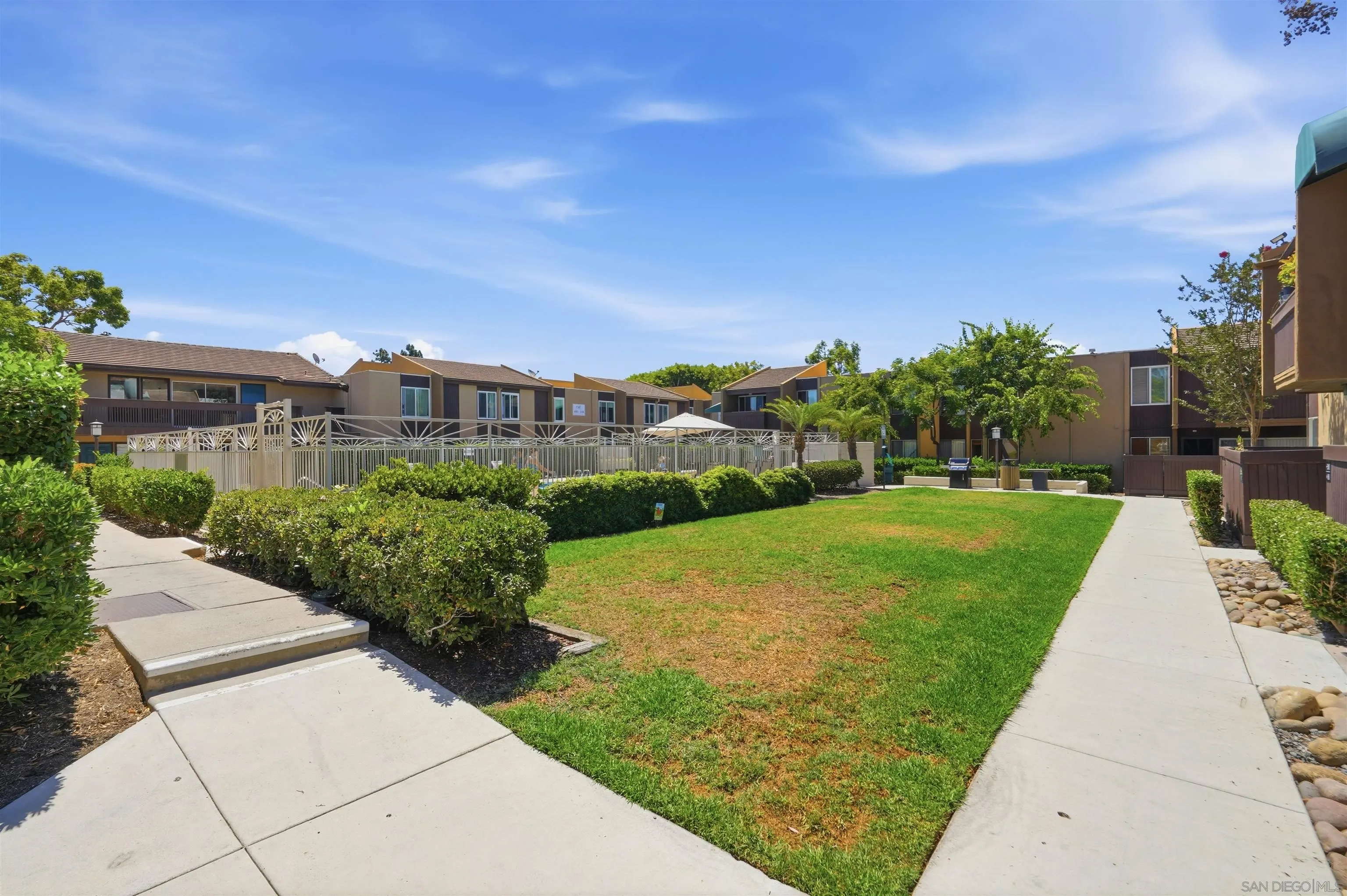 https://cdn.realtyfeed.com/cdn/127/260021027/eb9c0688f556e86c1e6b97a511e58b2f.webp