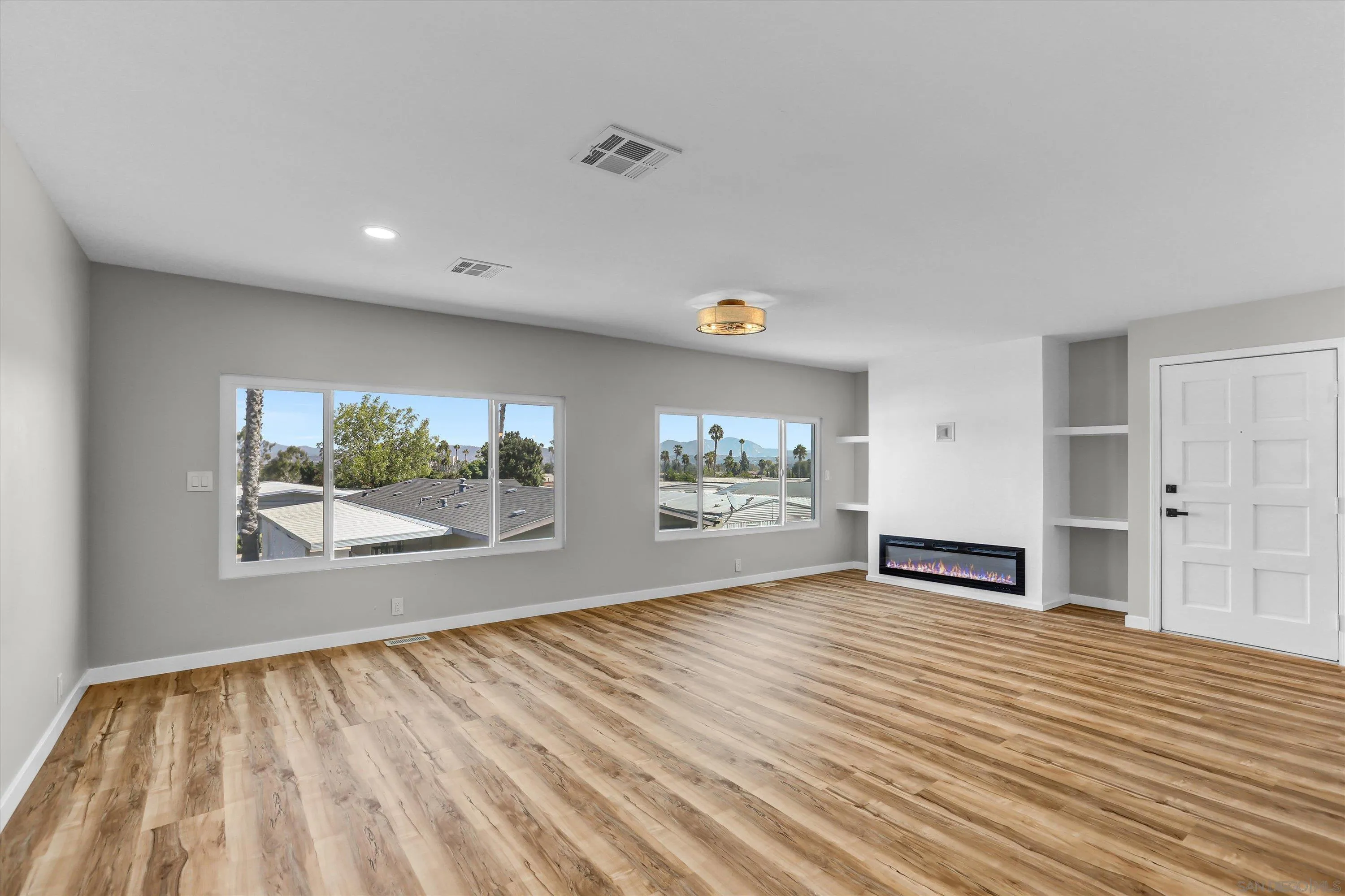 https://cdn.realtyfeed.com/cdn/127/260021028/08d7e2733ecf45875adf19b6a5d3e58e.webp