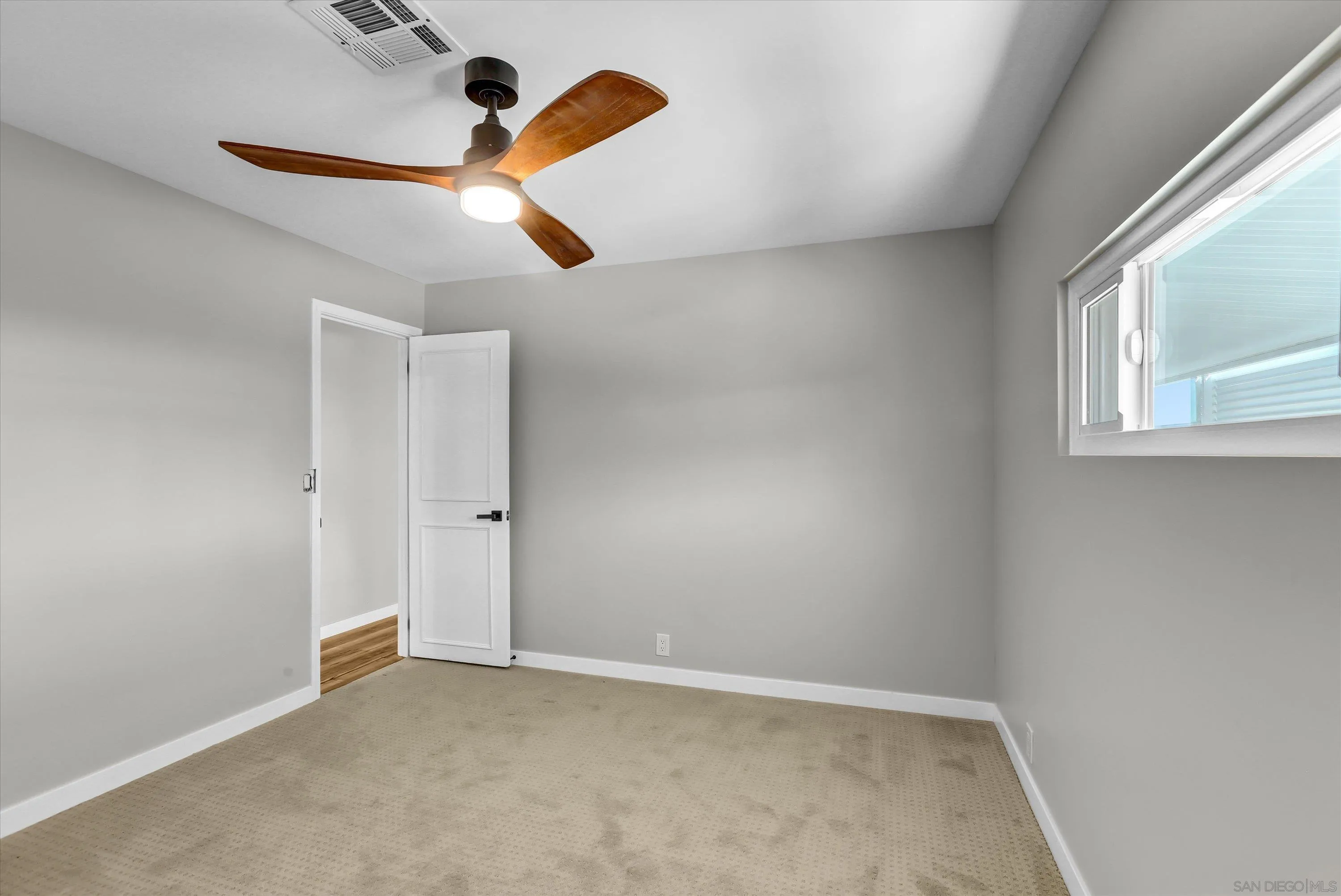 https://cdn.realtyfeed.com/cdn/127/260021028/52e07c1d82c7bd18d4b59bb8215078af.webp