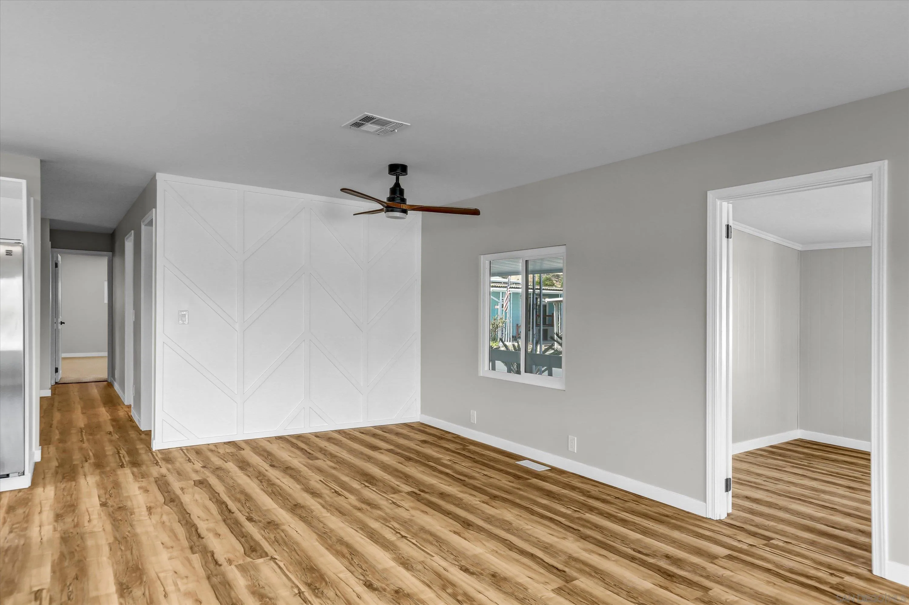 https://cdn.realtyfeed.com/cdn/127/260021028/749a65fe70441188934d538bee64e51c.webp