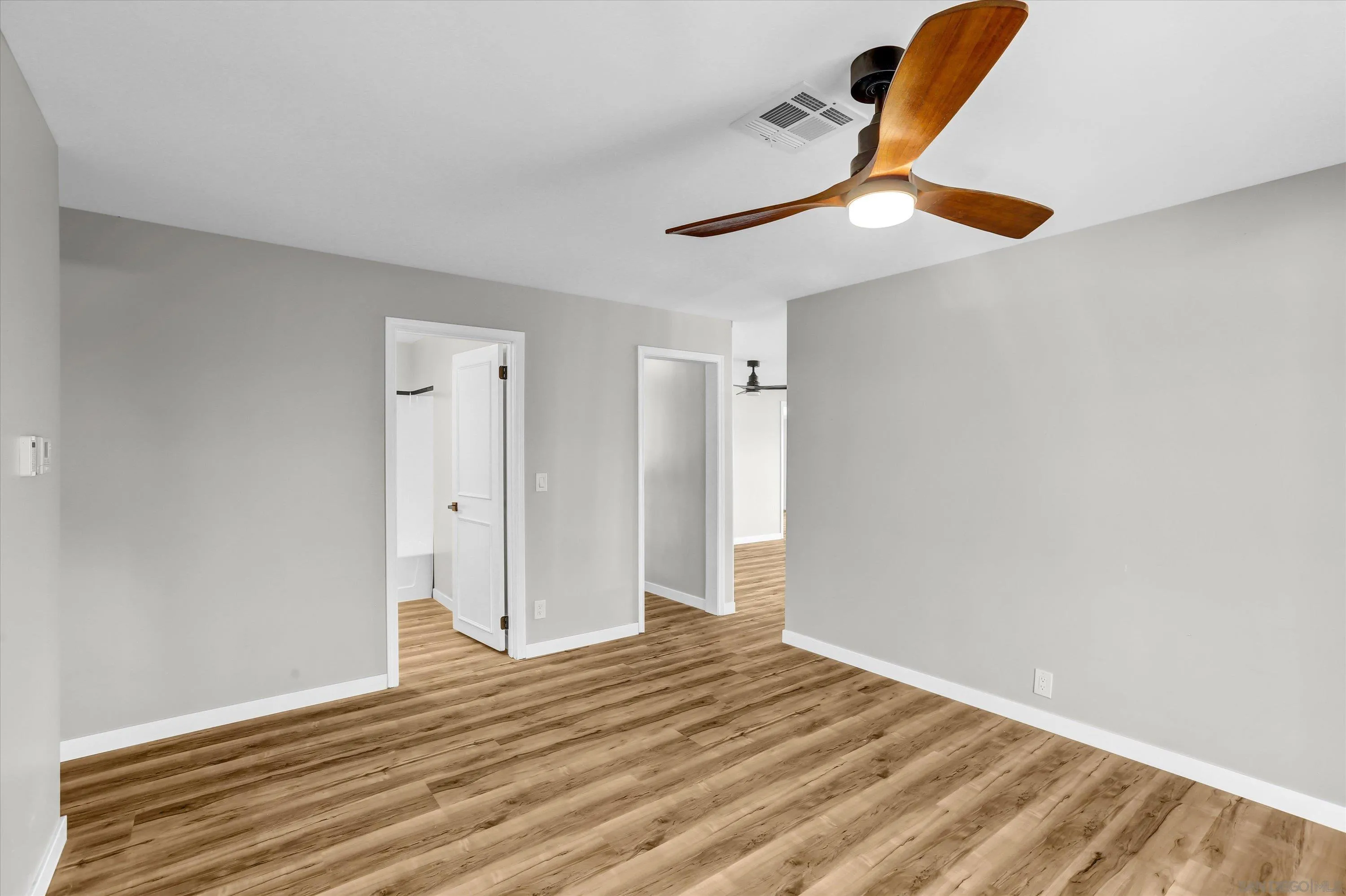 https://cdn.realtyfeed.com/cdn/127/260021028/a8753b32688a69b350cd7d6e8c268bb4.webp