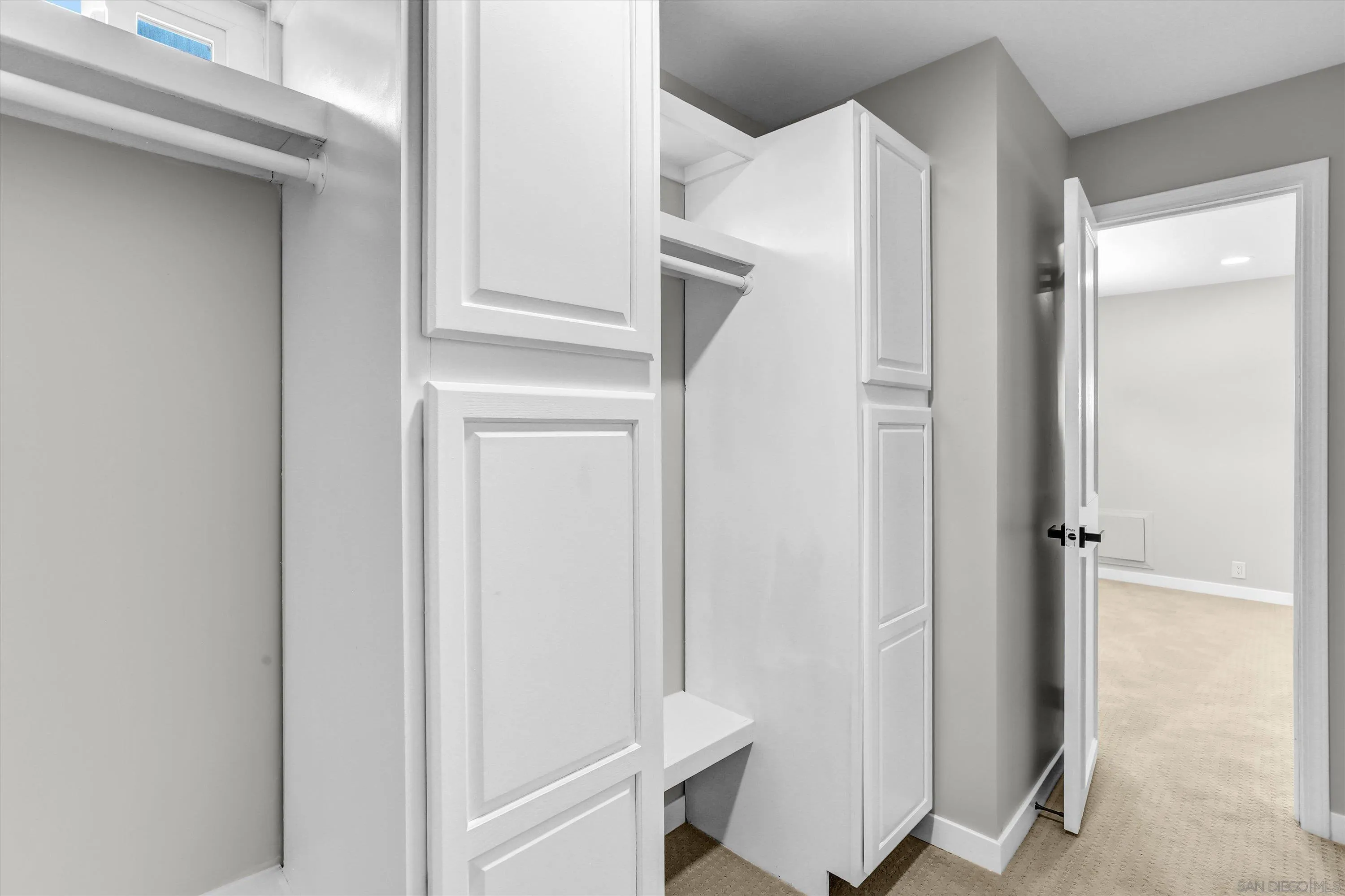 https://cdn.realtyfeed.com/cdn/127/260021028/a8aa29c7ed3e985fe57e9d6408cac3e8.webp