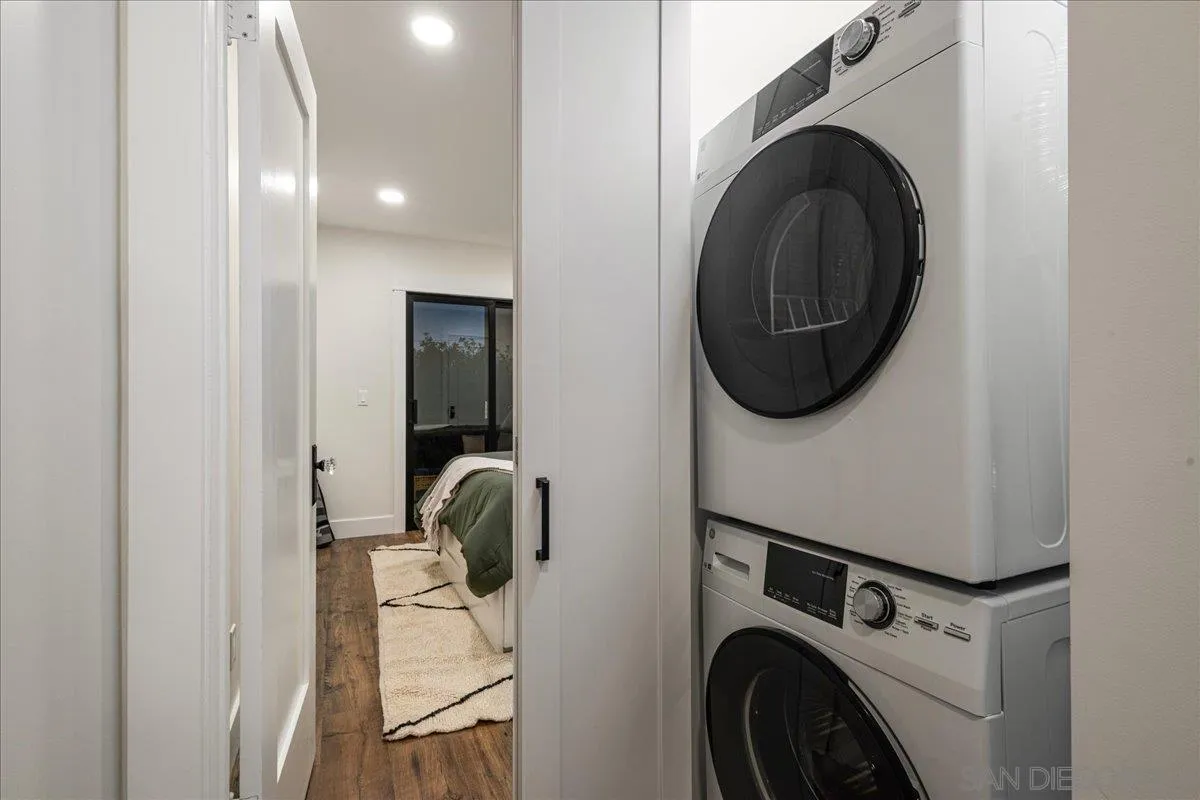 https://cdn.realtyfeed.com/cdn/127/260021029/256ad69c1a0d0b19a74dc293fcdffbdc.webp