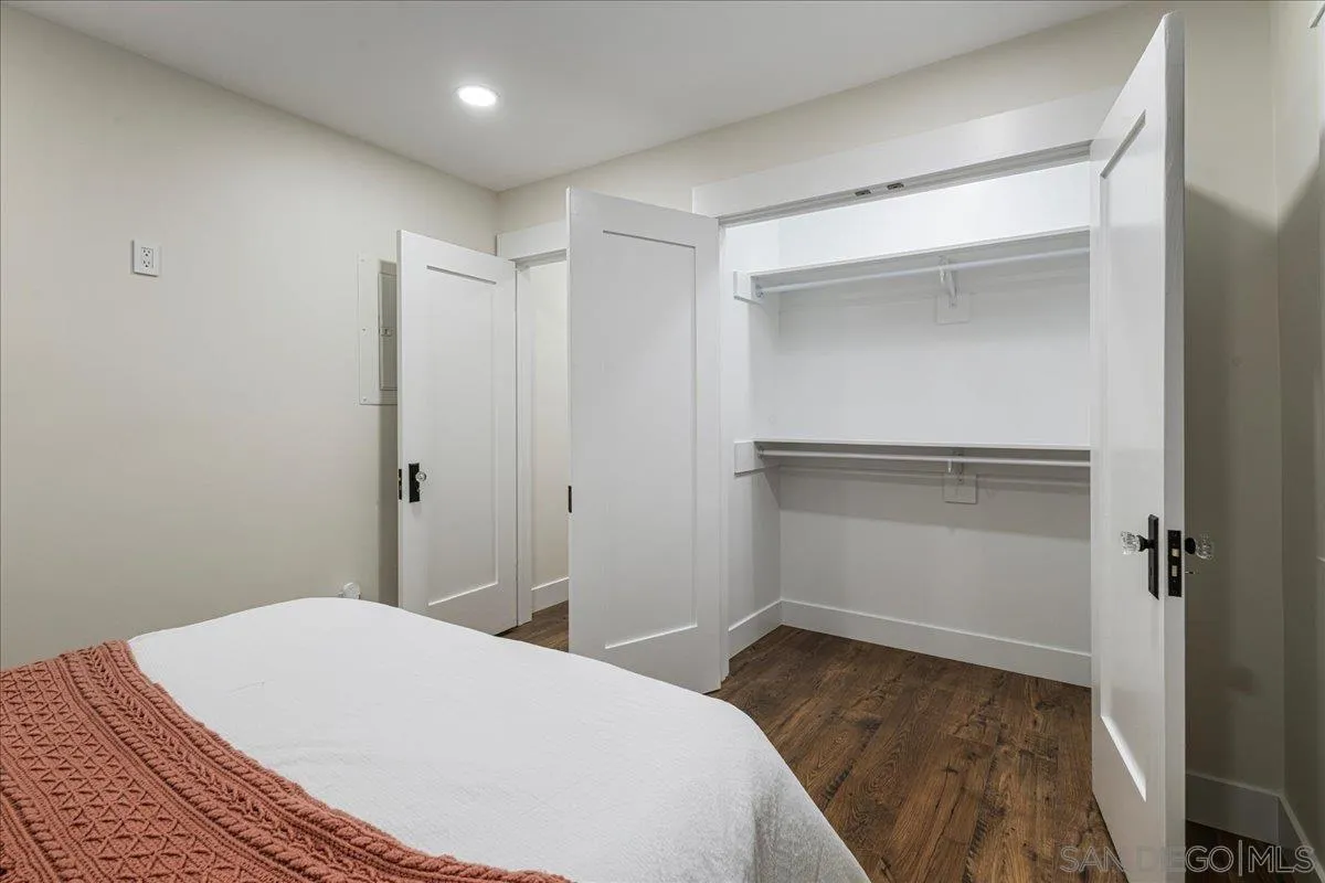 https://cdn.realtyfeed.com/cdn/127/260021029/689694358e1a040aceffd8f0ed020e26.webp