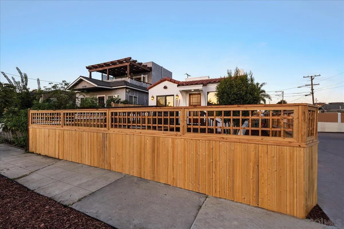 https://cdn.realtyfeed.com/cdn/127/260021029/b11c94dd22fb77cf9b89c5516530f5f9.webp