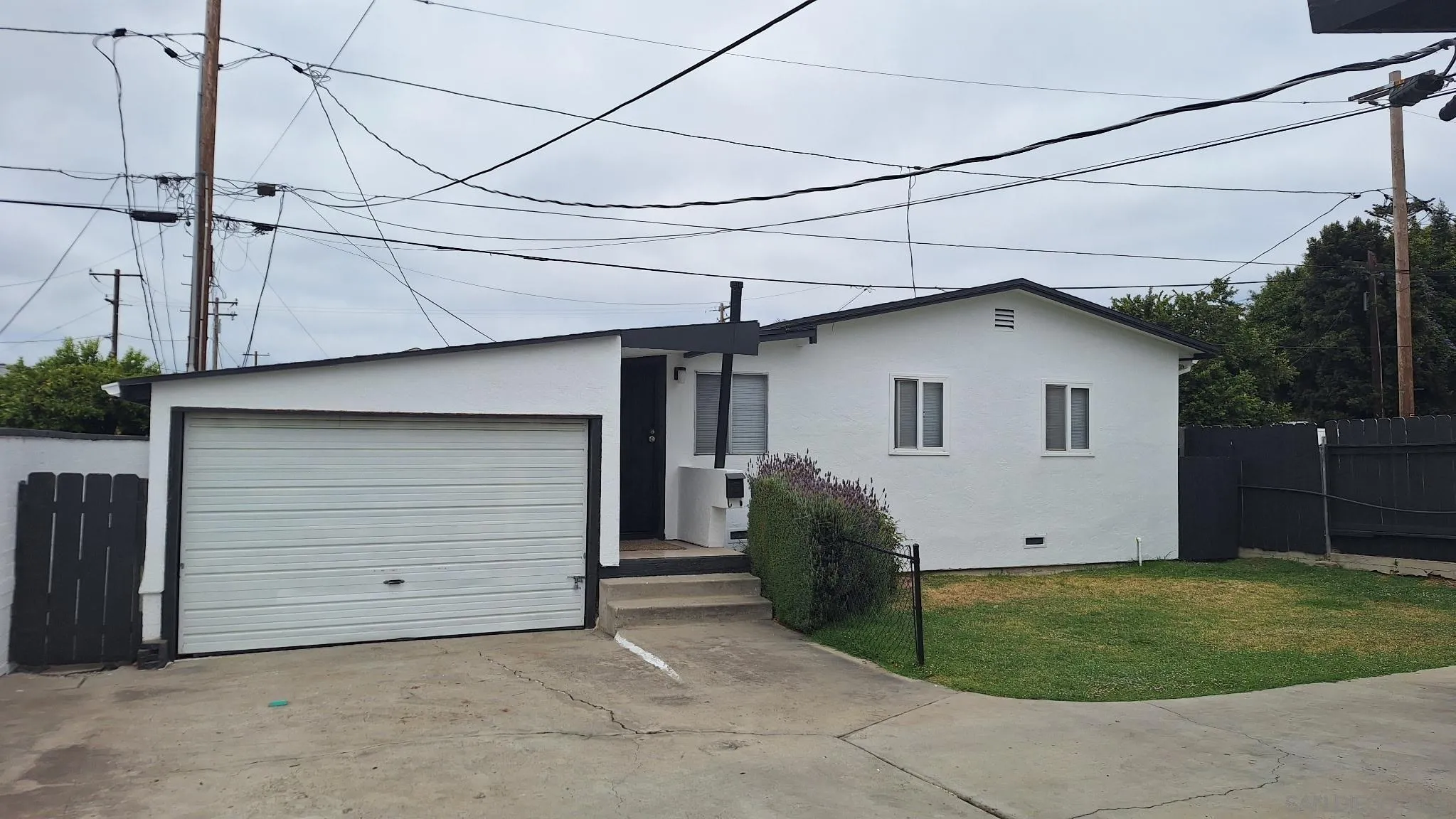 https://cdn.realtyfeed.com/cdn/127/260021031/88408efdb38e708a67ff94136392163f.webp