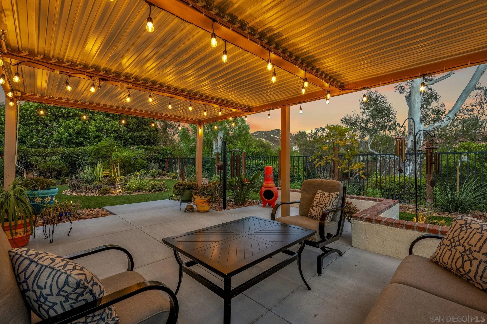 https://cdn.realtyfeed.com/cdn/127/260021032/d8d80971df602f28334bf4a193a42637.webp