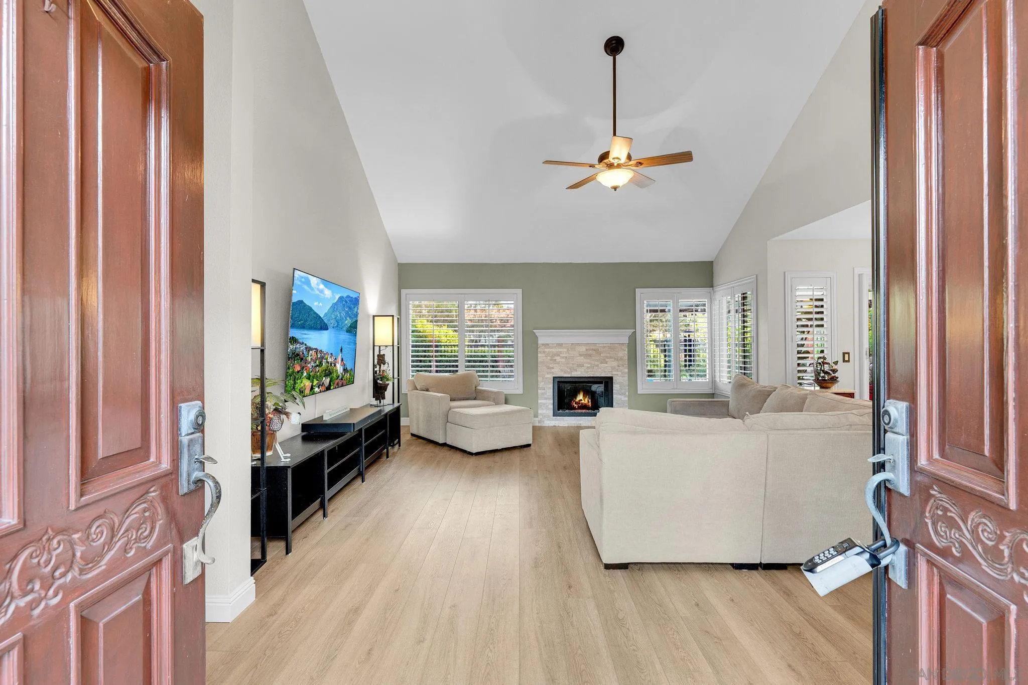 https://cdn.realtyfeed.com/cdn/127/260021032/e1bfefded29a020cd6bc96ece5e9a1de.webp