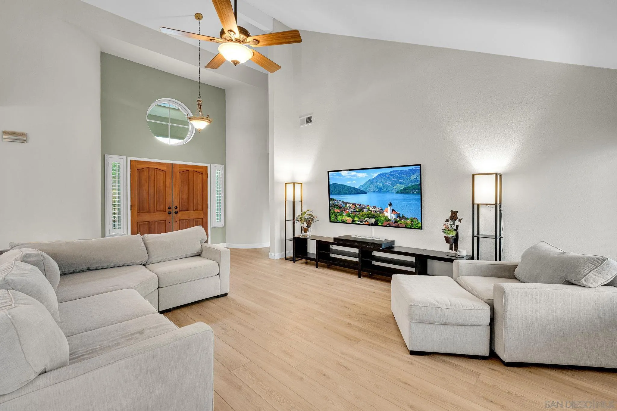 https://cdn.realtyfeed.com/cdn/127/260021032/ff39497ea6e52e13dd50c47816f89163.webp