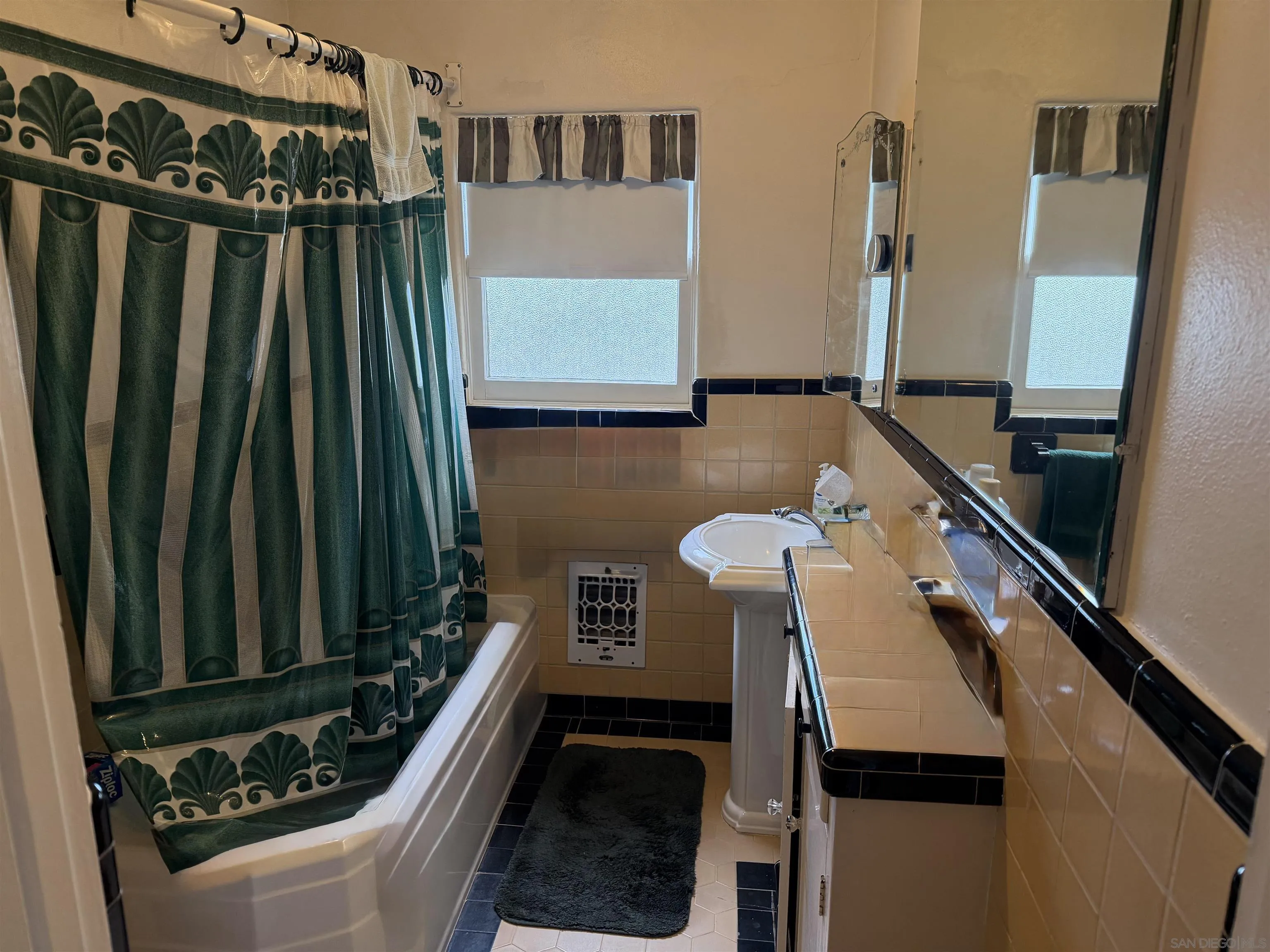 https://cdn.realtyfeed.com/cdn/127/260021037/0874f58b1e872c382db60a454c56f0ac.webp