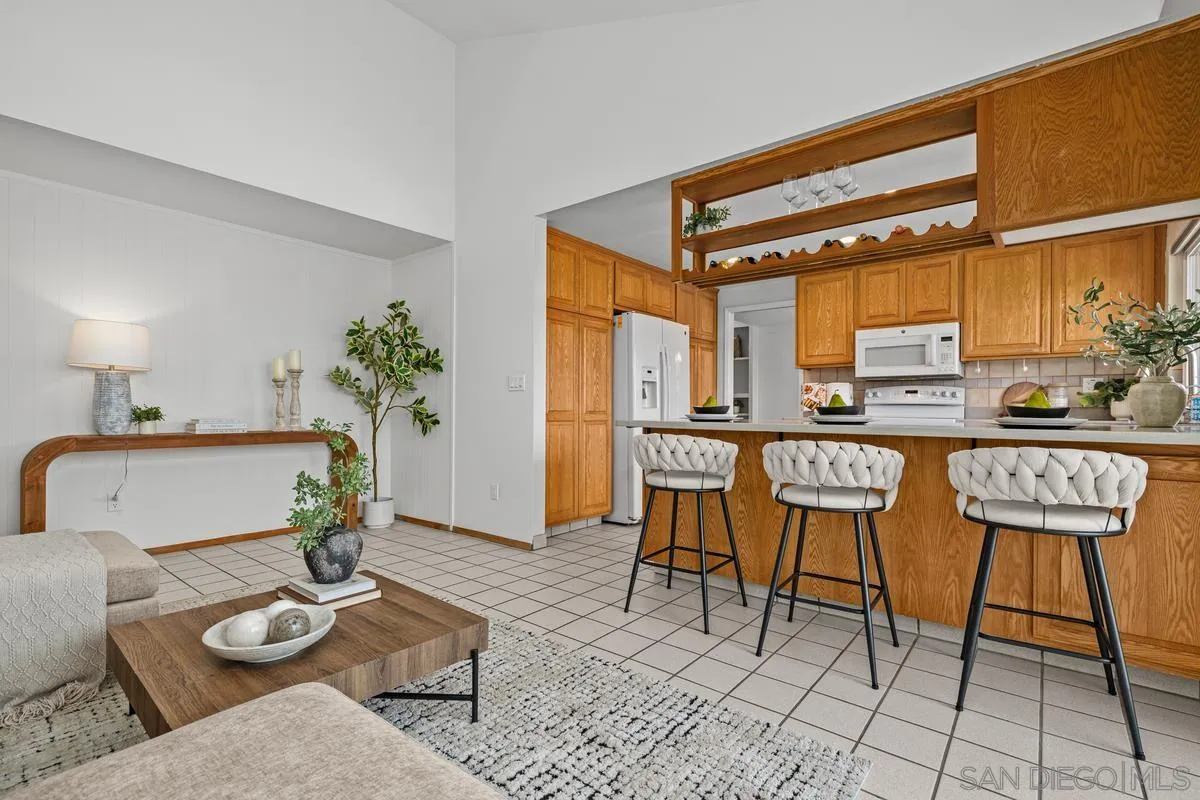 https://cdn.realtyfeed.com/cdn/127/260021039/0d1e390d61f94ace63016d48ca13c019.webp