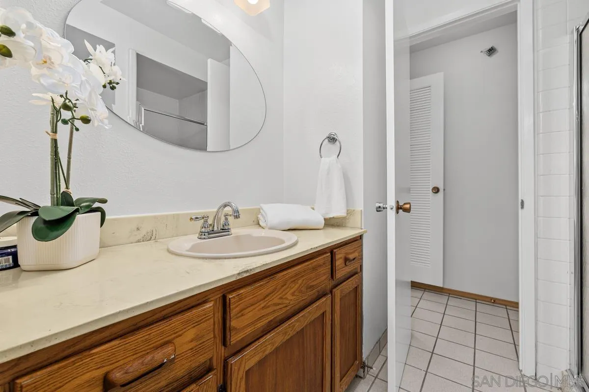https://cdn.realtyfeed.com/cdn/127/260021039/39d1a37d12f33baff8eb6a50e714edb8.webp