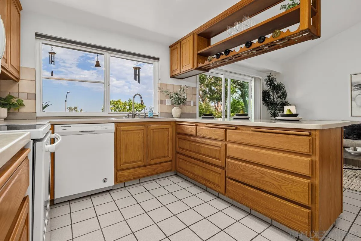 https://cdn.realtyfeed.com/cdn/127/260021039/5ca461af56f8ff954852e7f5f4ebef4b.webp