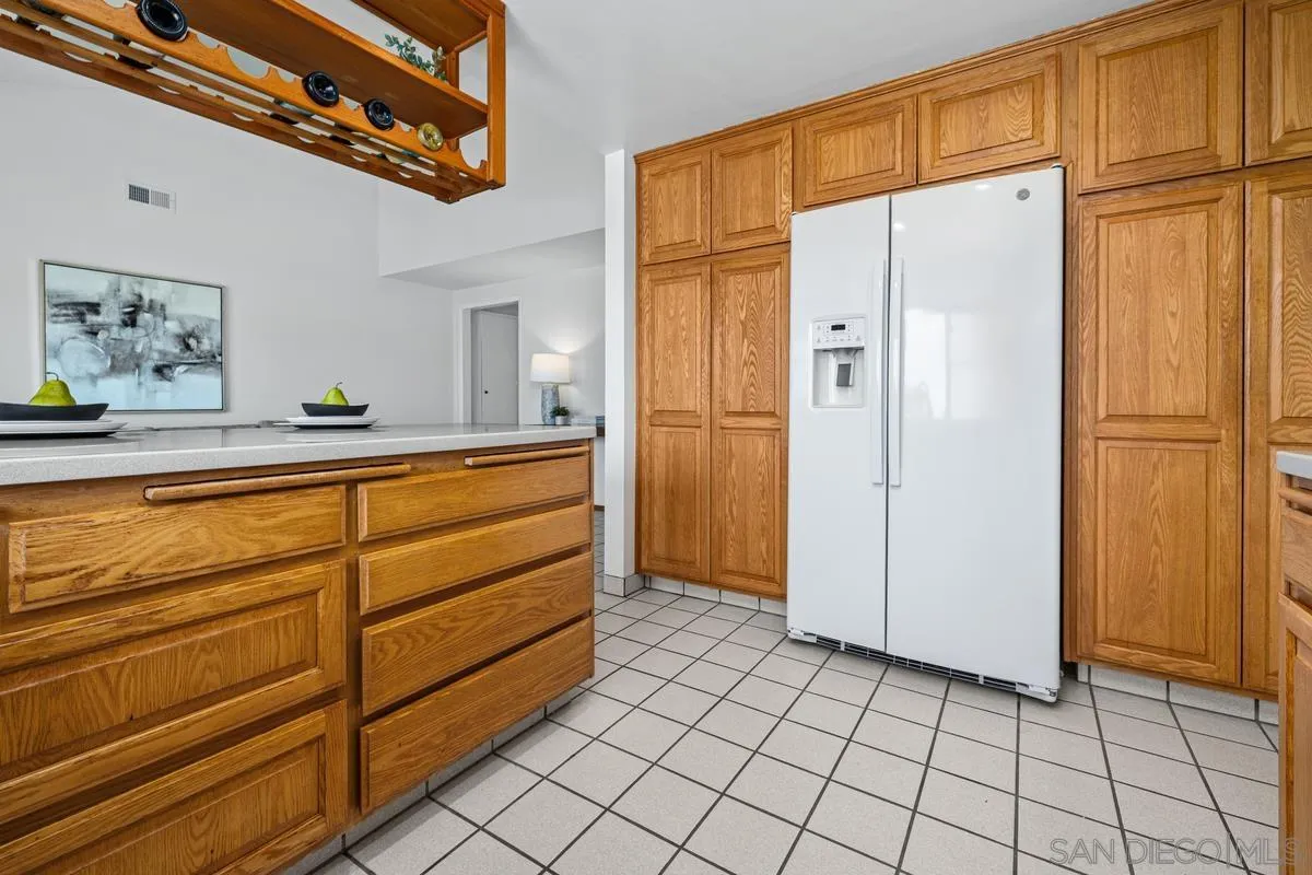 https://cdn.realtyfeed.com/cdn/127/260021039/853a5c1647057c14763daed870715378.webp