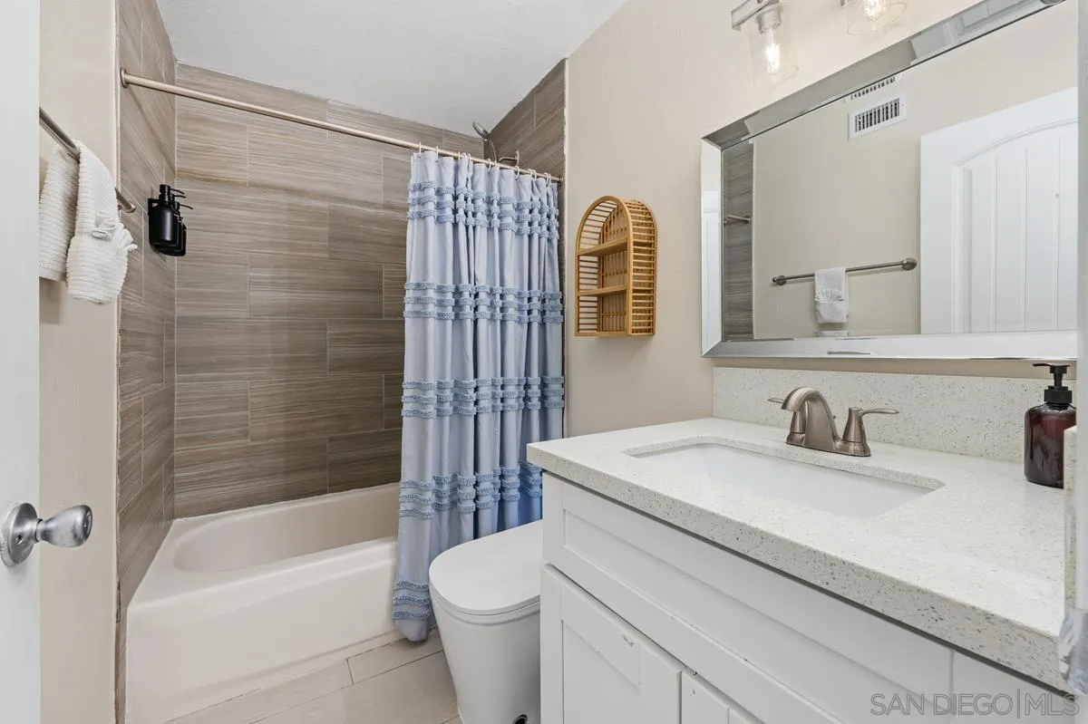 https://cdn.realtyfeed.com/cdn/127/260021041/1b3e710a95c538ba58e41951a7a147c4.webp