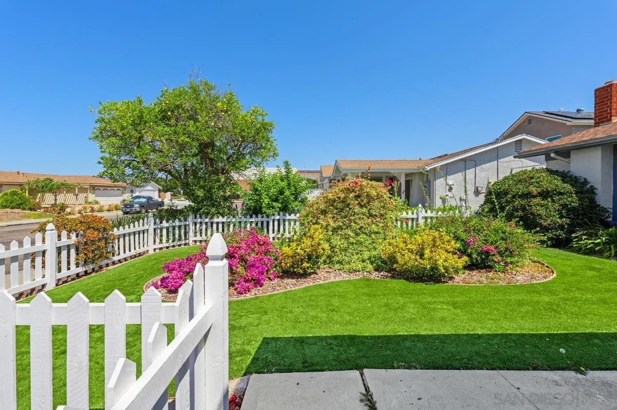 https://cdn.realtyfeed.com/cdn/127/260021041/643ff24c4b1145a6e05daec97a2c1cb1.webp