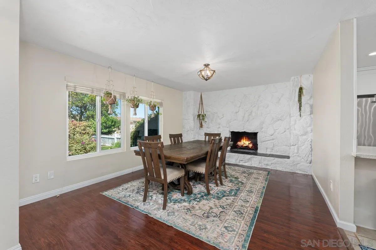 https://cdn.realtyfeed.com/cdn/127/260021041/efb66f451e900dd94371efb76bd747d3.webp