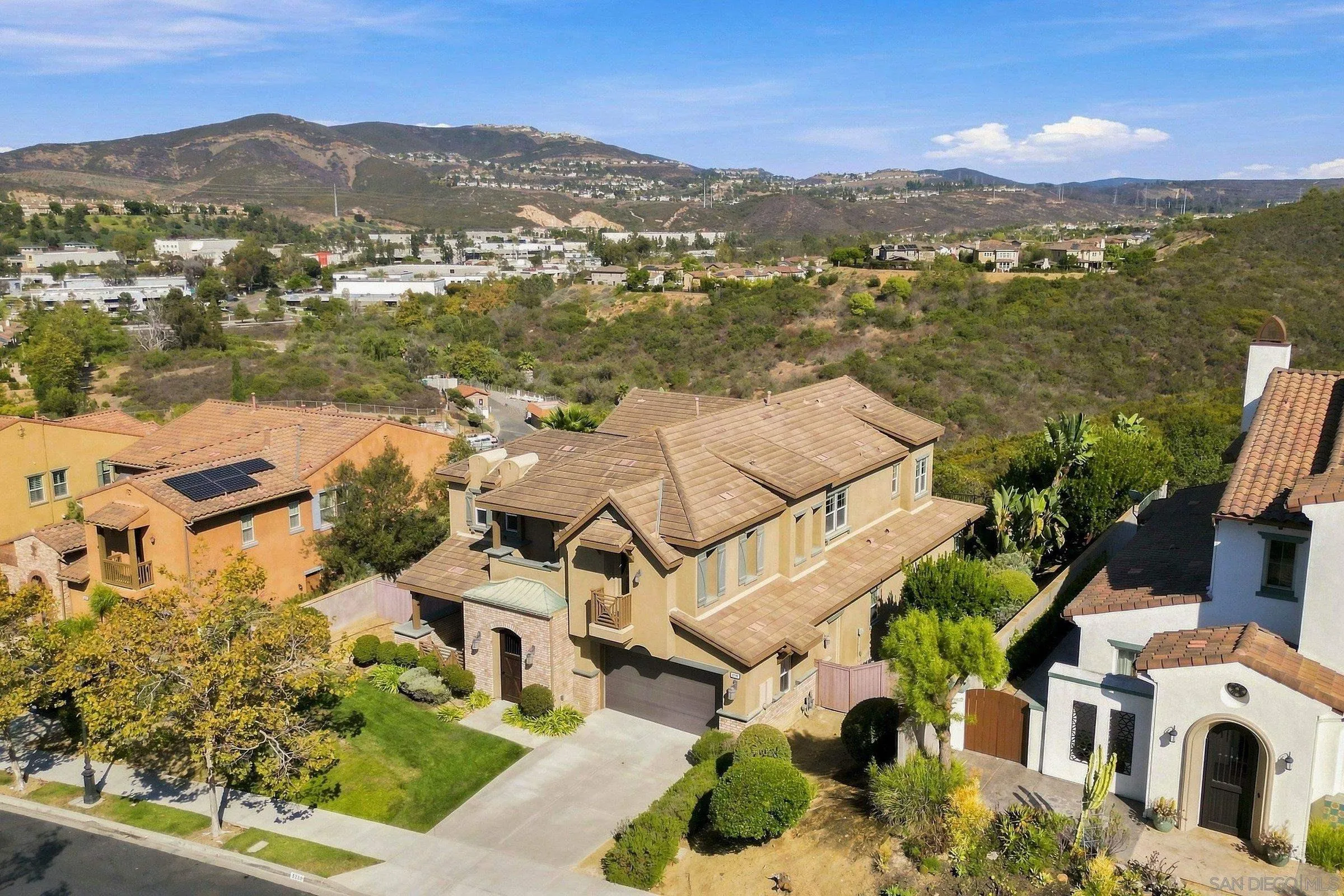 https://cdn.realtyfeed.com/cdn/127/260021045/001d10f95d2587ef1c76d8d3d11fe1b5.webp