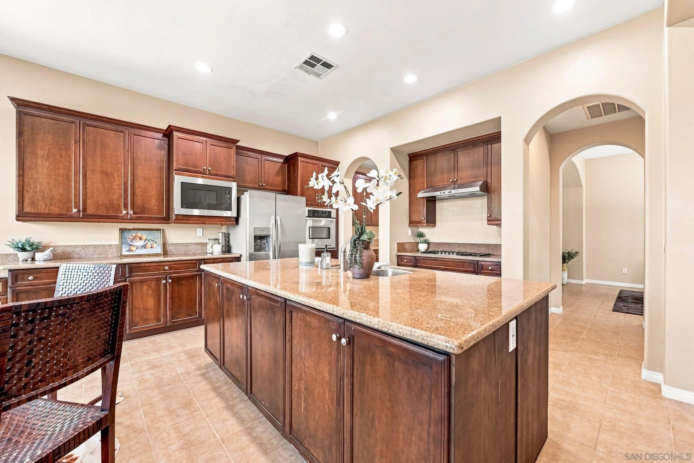 https://cdn.realtyfeed.com/cdn/127/260021045/016bbb0cf3b843c5942a54ff21ad6992.webp