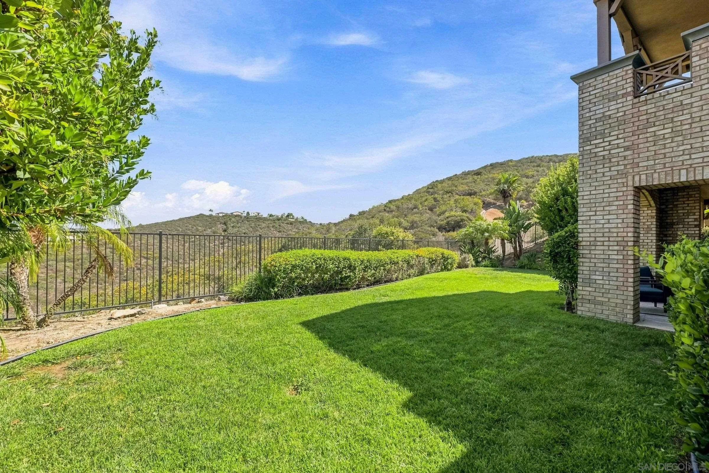 https://cdn.realtyfeed.com/cdn/127/260021045/2ce95a0c7ce4ce767f5d457ce5d4d16f.webp